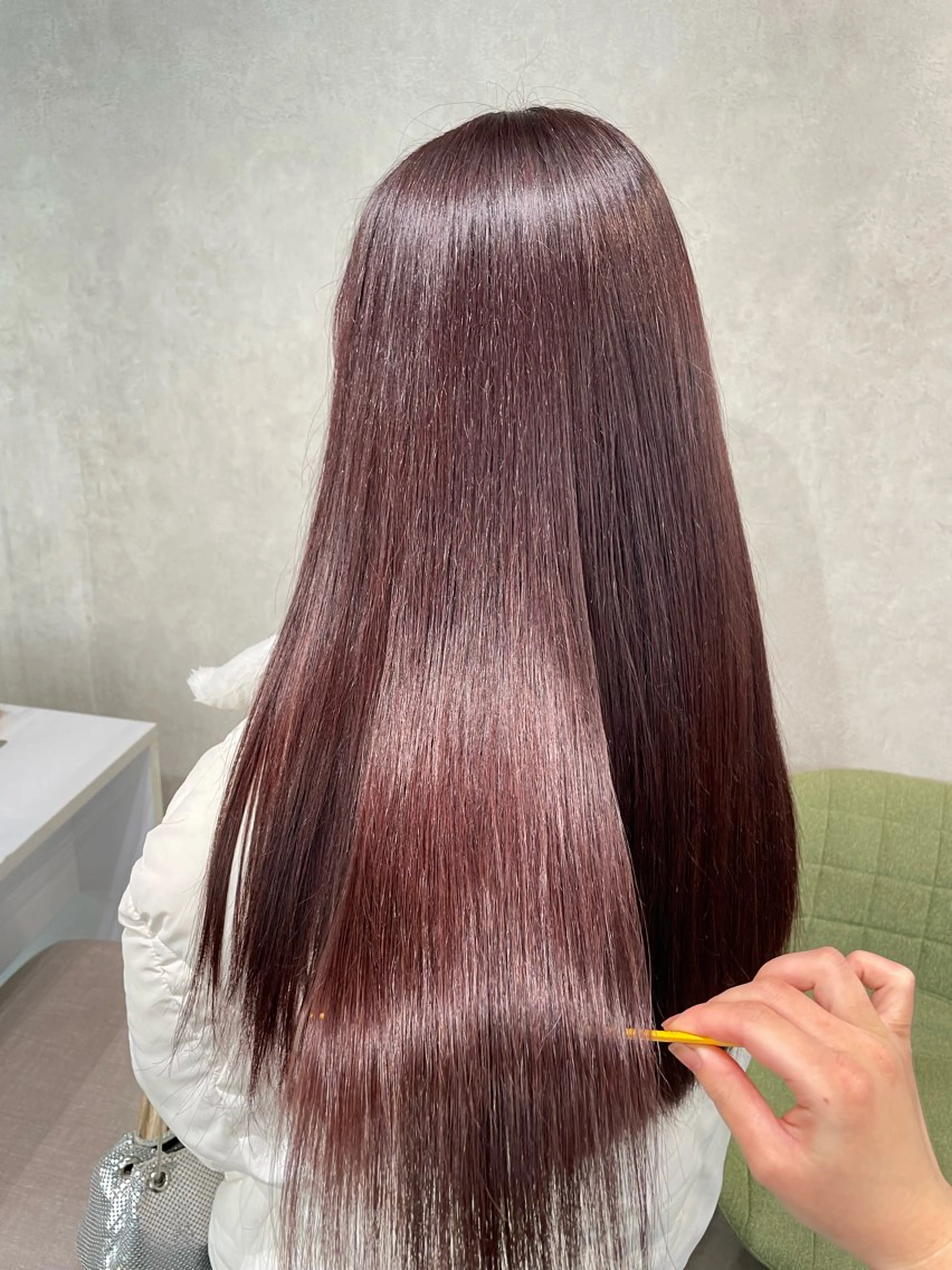 セミロング カラー 髪質改善 トリートメント カット ヘアカラー トリートメント ナチュラル透明感🌱 小山美樹子のヘアスタイル