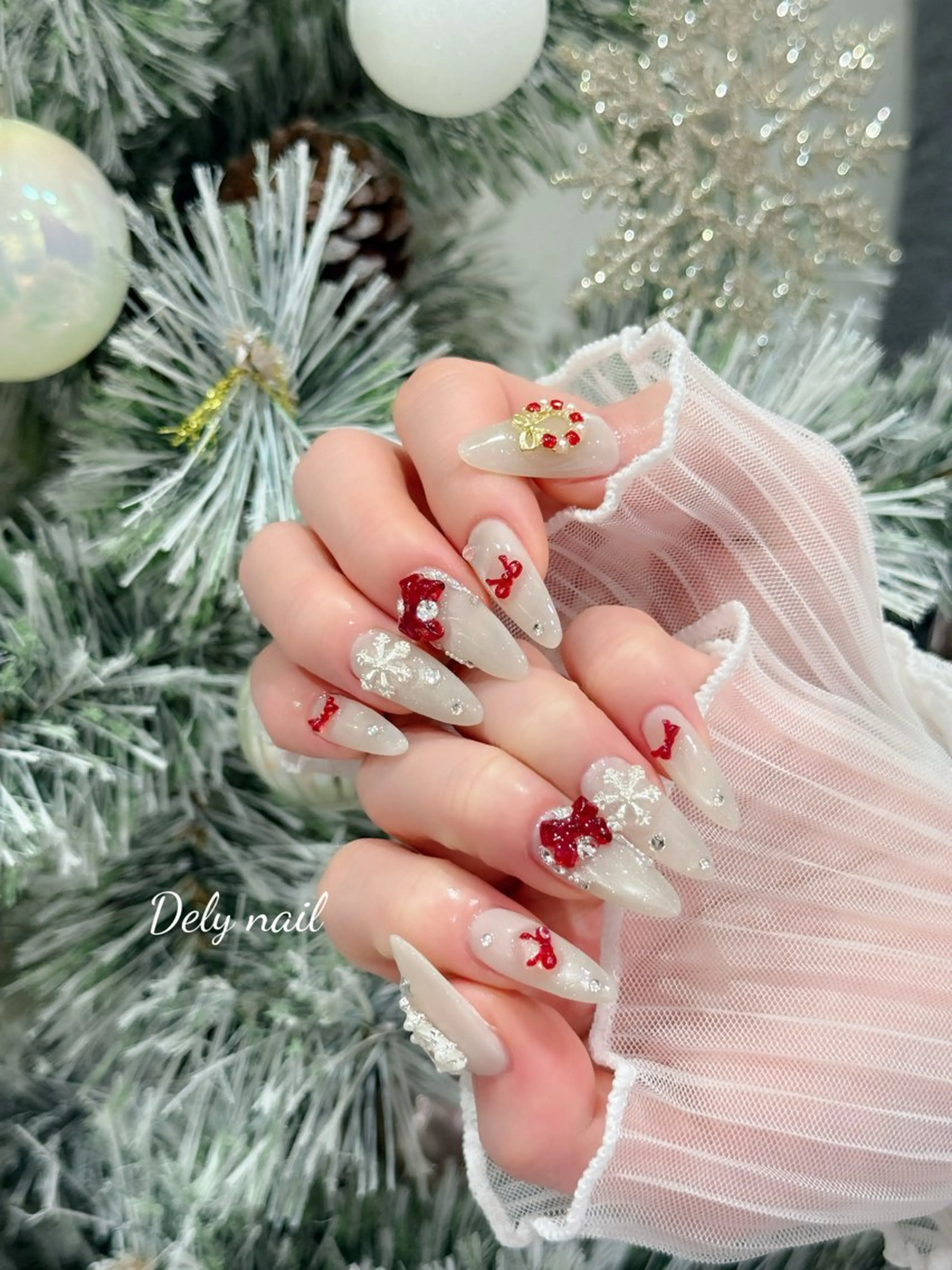 ネイル フレンチネイル ガラスフレンチ 韓国ネイル ニュアンスネイル ネイルチップ Dely Nailのネイルデザイン