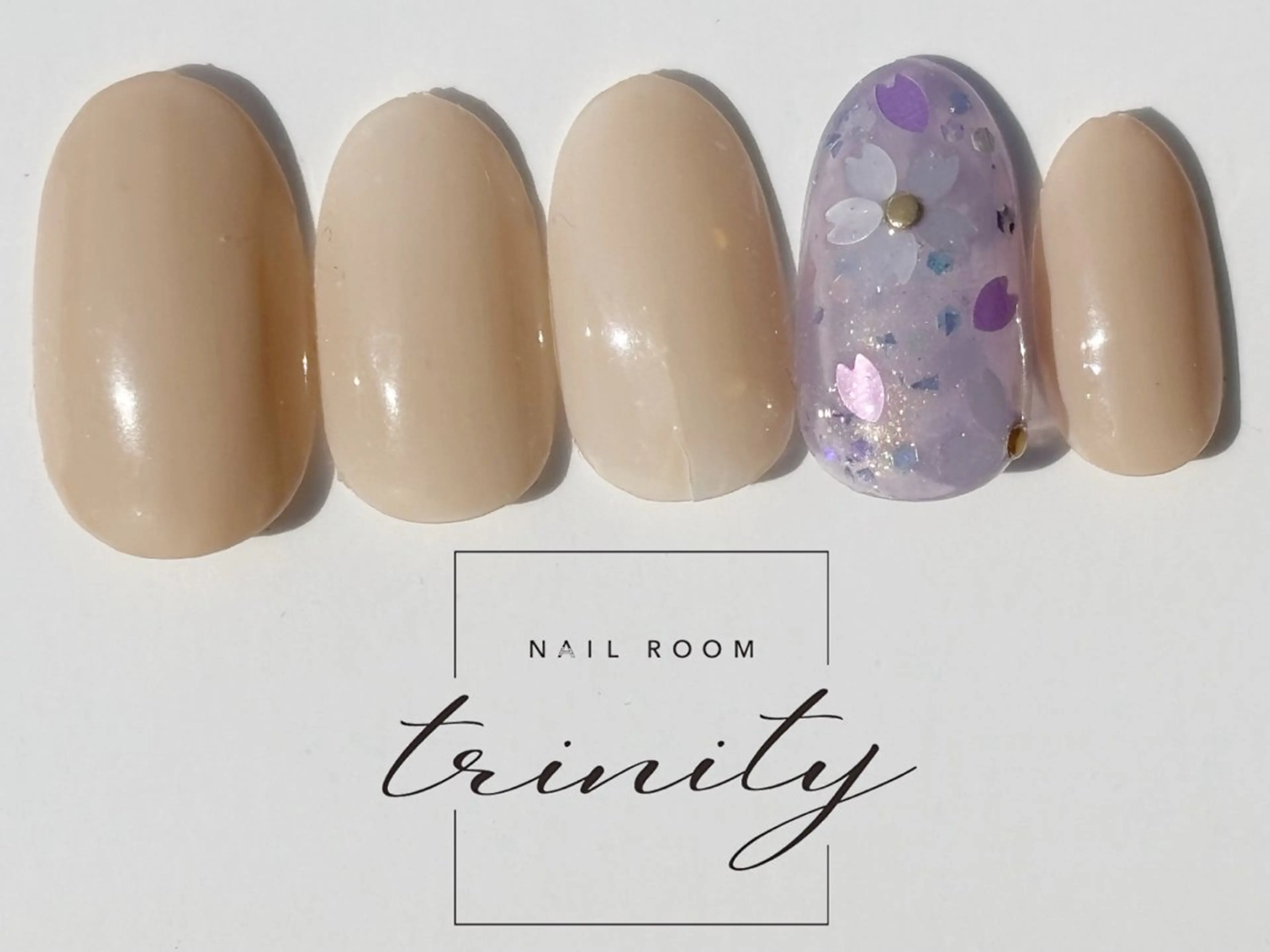 ネイル Trinity staffのネイルデザイン