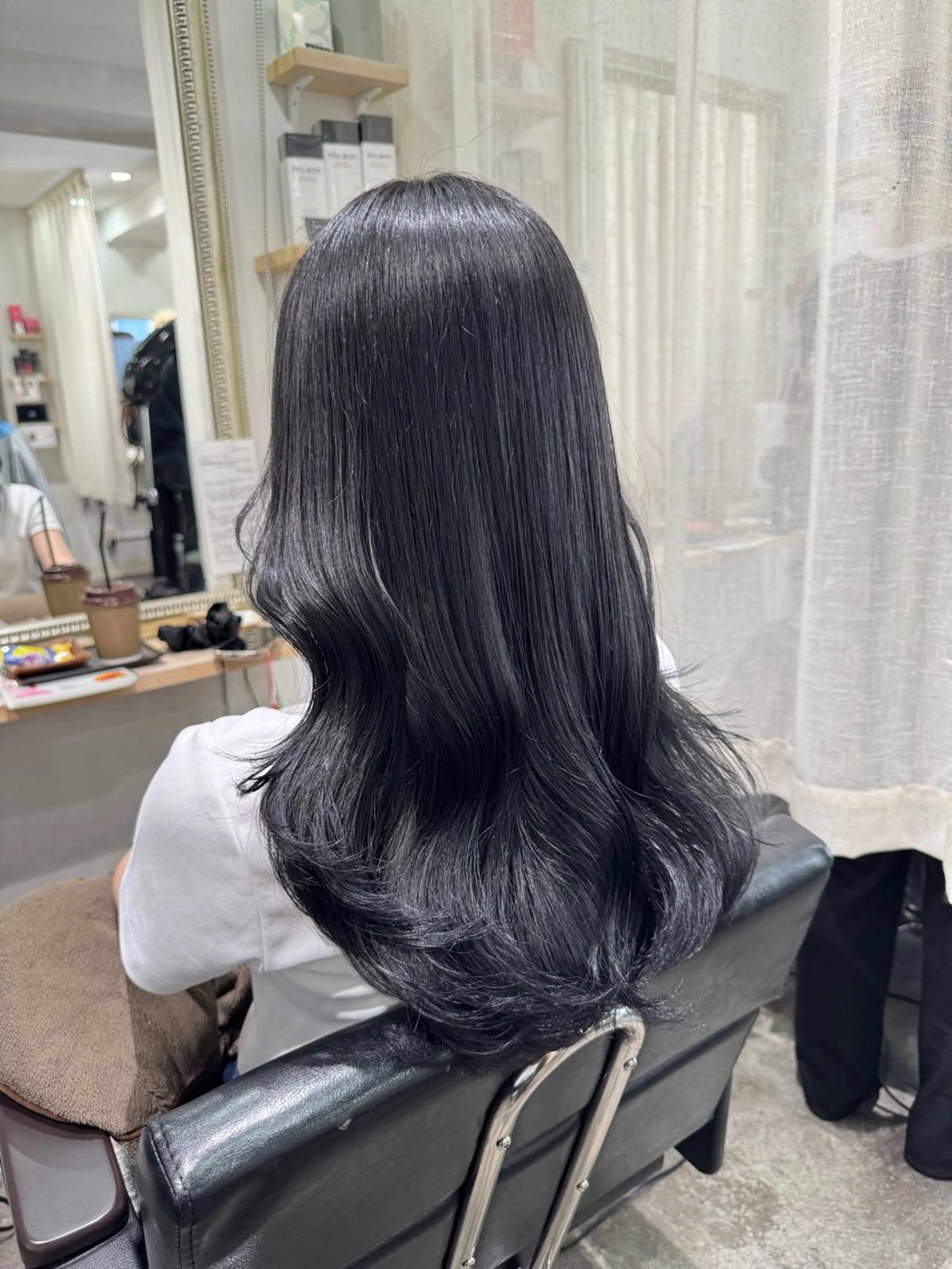 ロング ayaka 髪質改善レイヤーのヘアスタイル