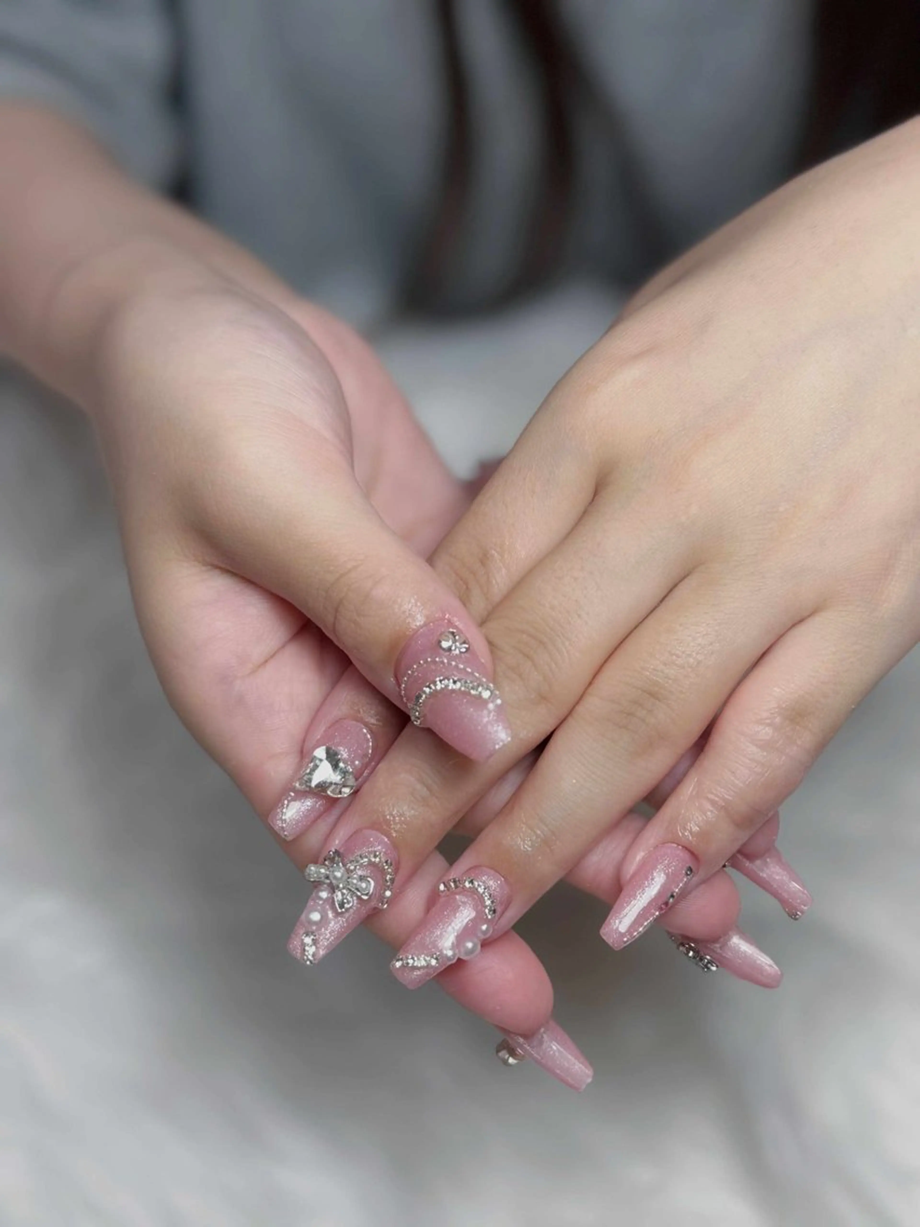 ネイル オーロラネイル チークネイル フットネイル フレンチネイル ジェルネイル ハンドネイル Nichi Nailsのネイルデザイン