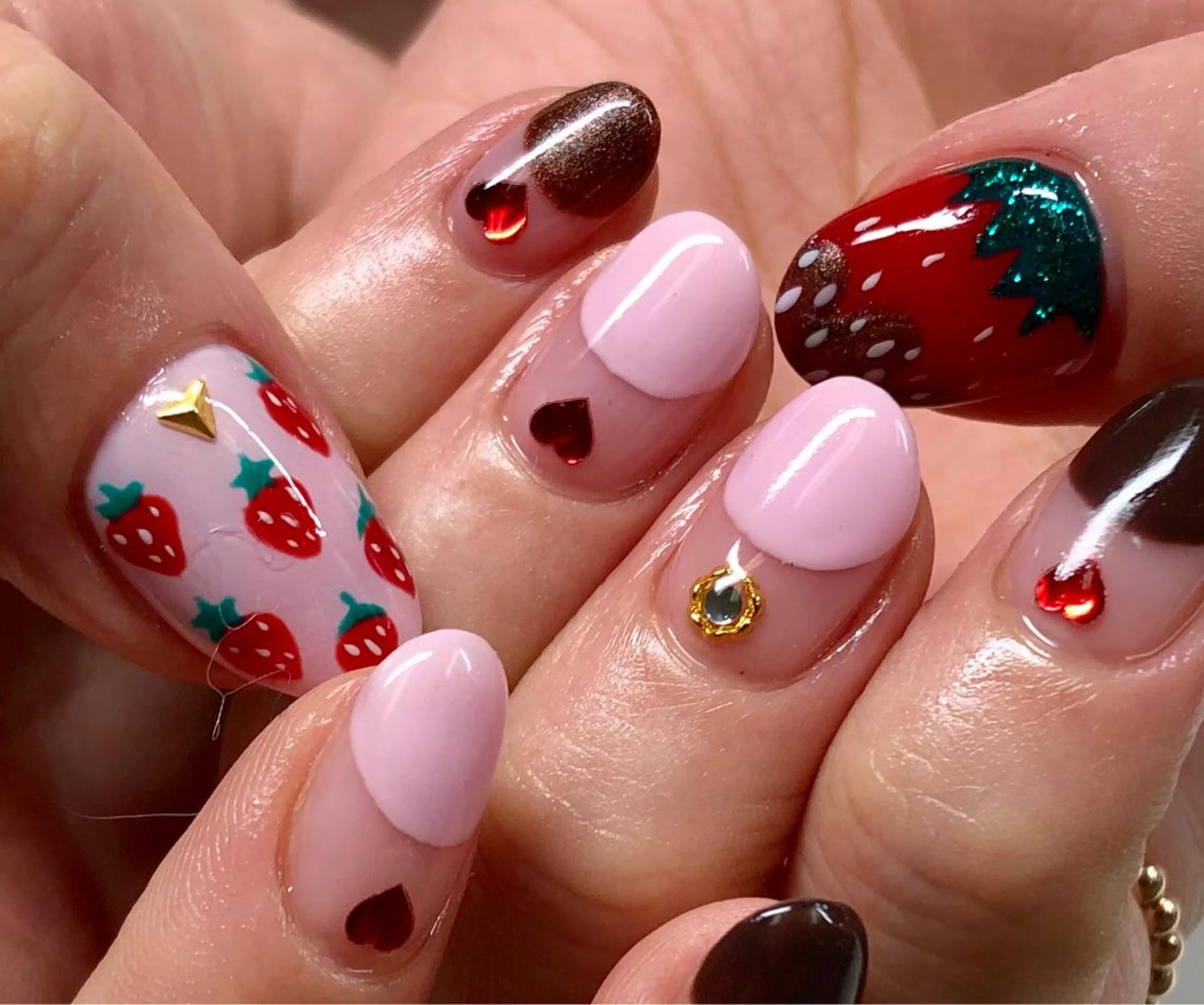 ネイル ハンドネイル ネイルサロン レアリッチのネイルデザイン