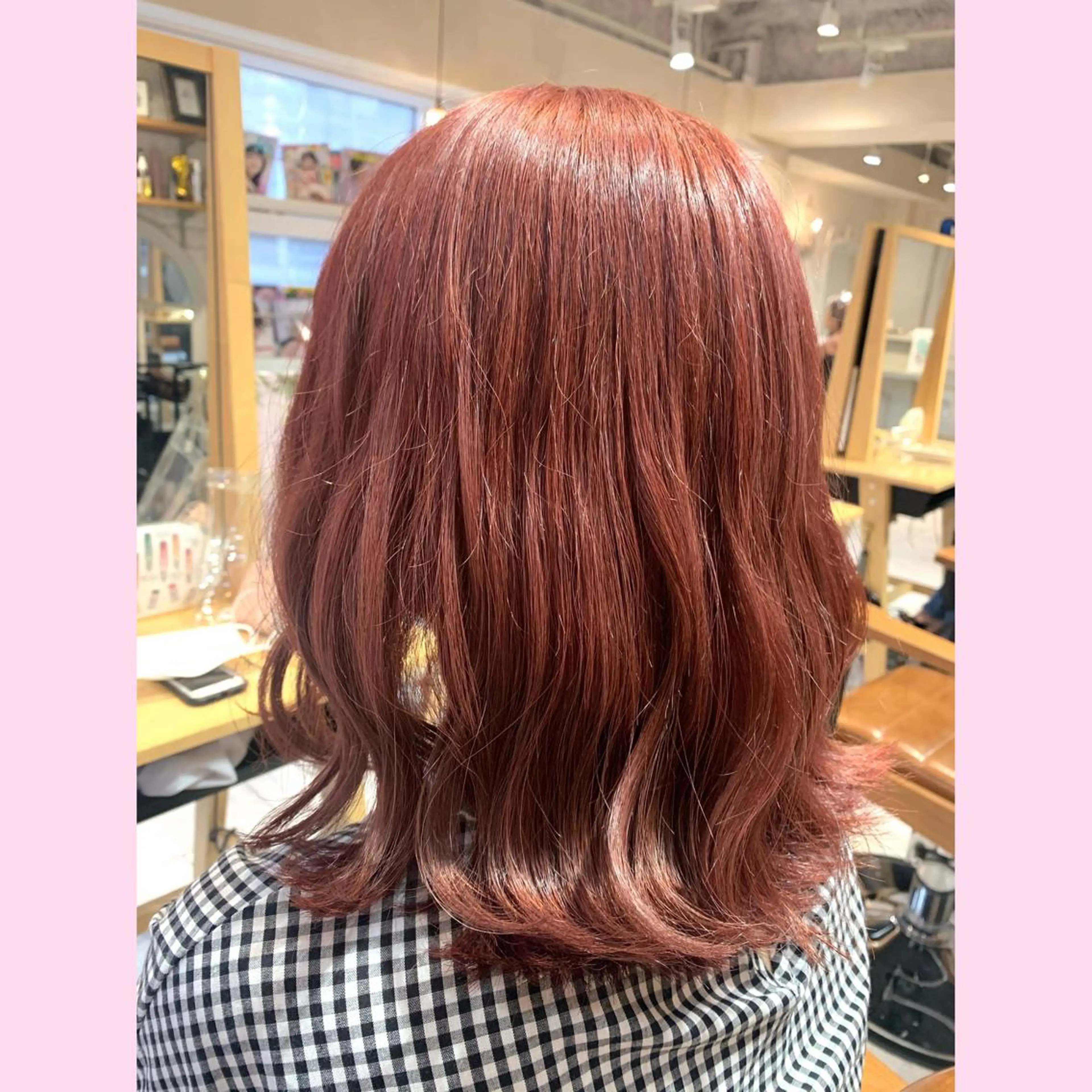 ミディアム カラー ブリーチ ピンクカラー 浅沼 久瑠美のヘアスタイル