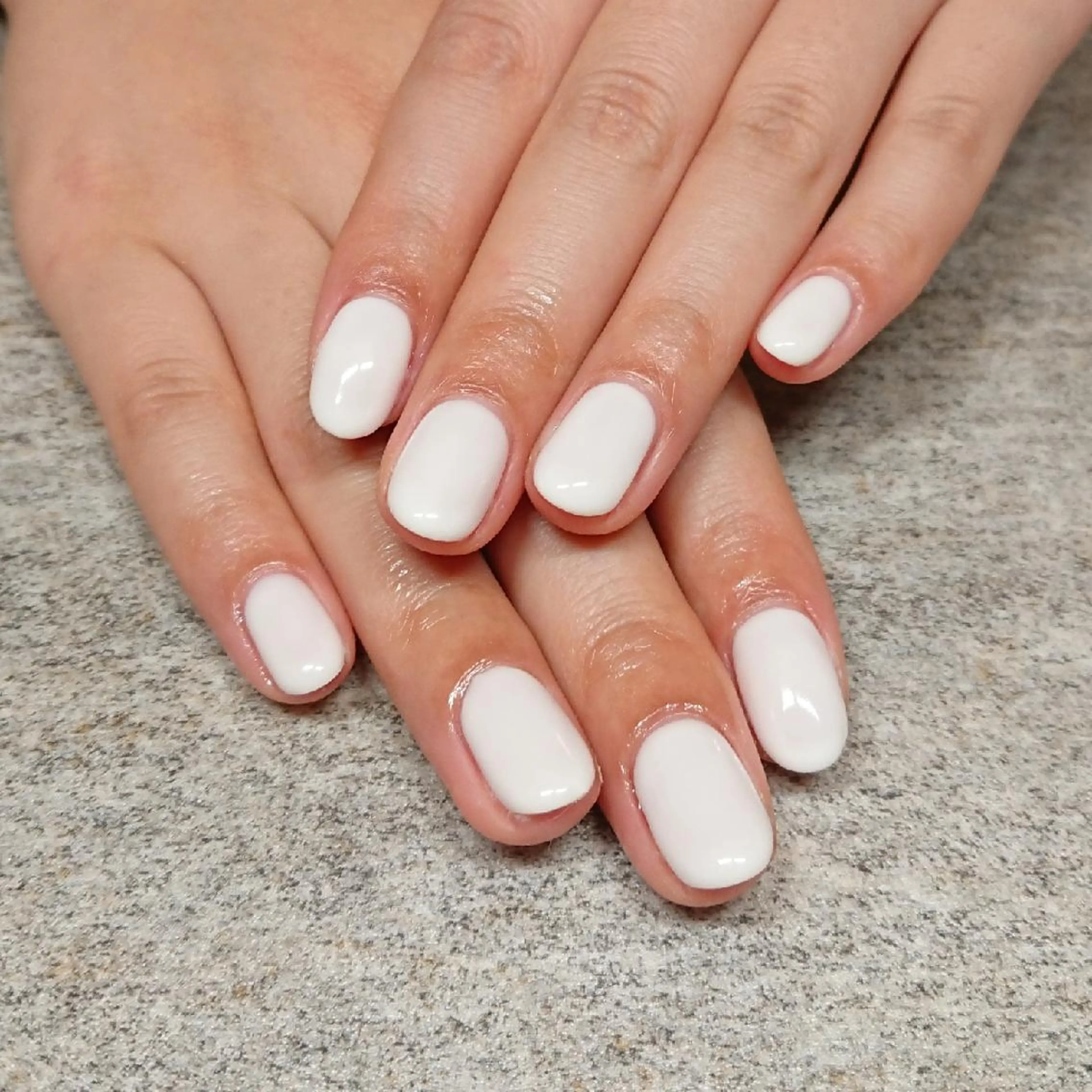 ネイル ジェヌインネイル 河内のネイルデザイン