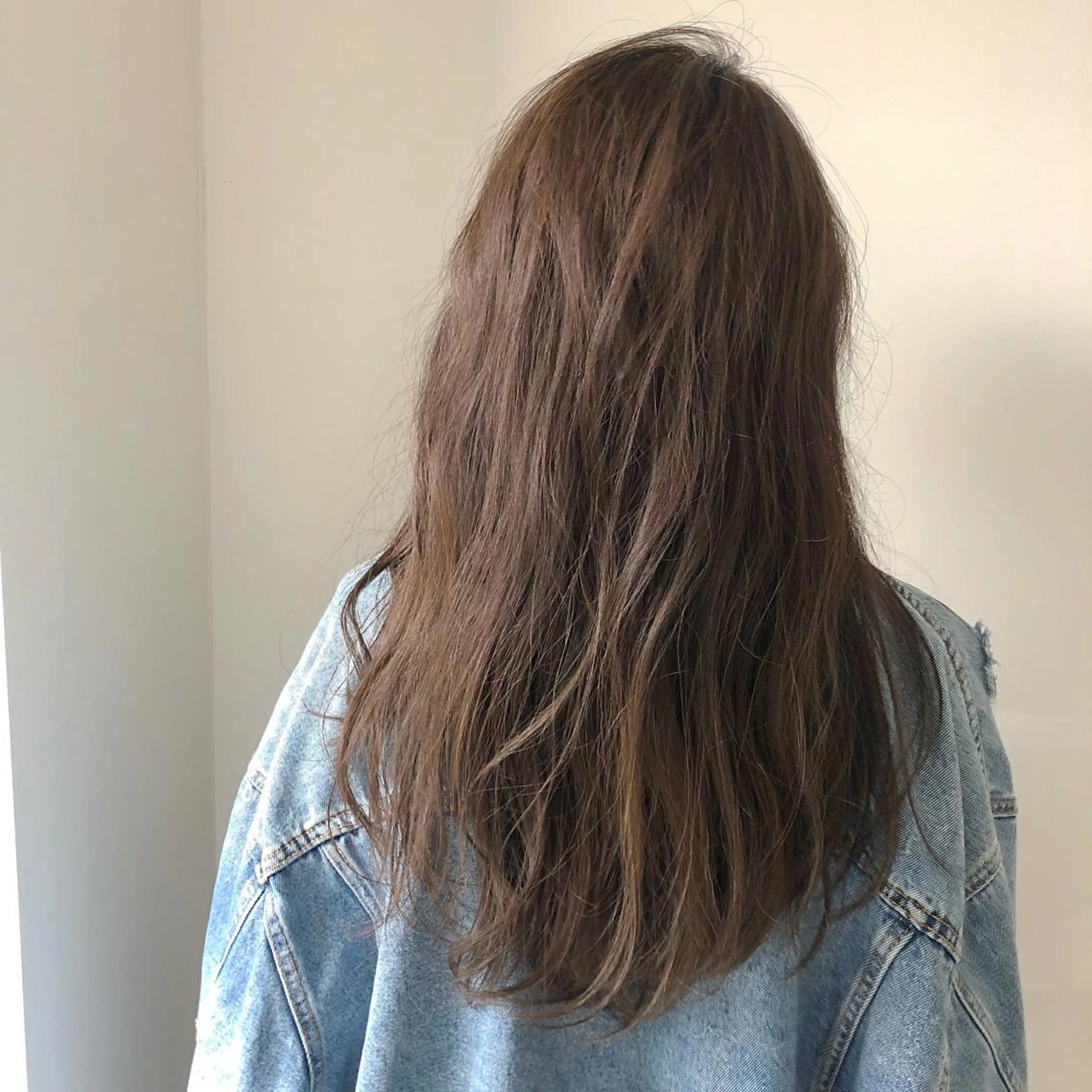 ロング カラー アッシュ ベージュカラー ヘアカラー wカラー 指名No1かけるのヘアスタイル