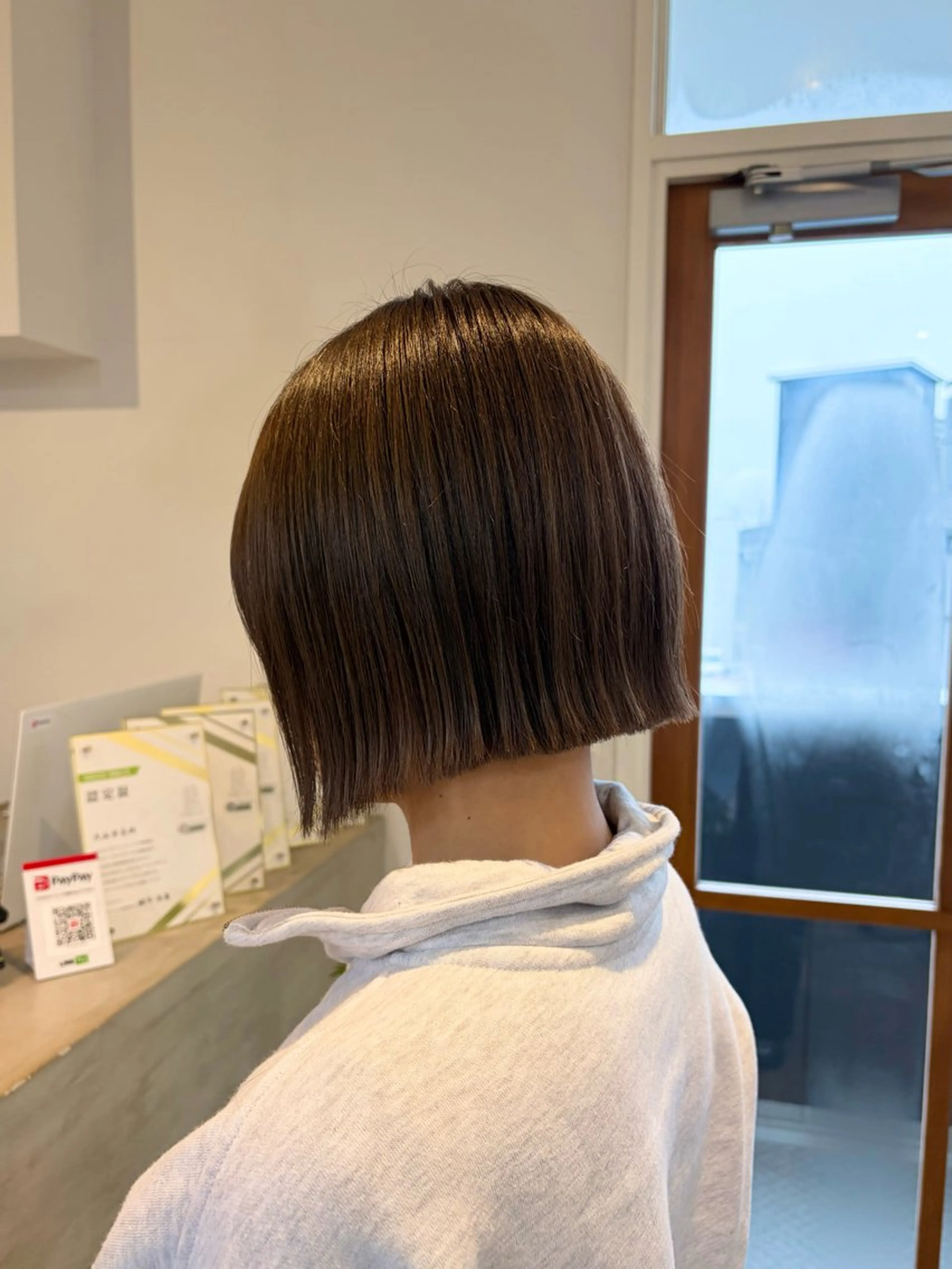 ショート カラー カット 大谷 歩未のヘアスタイル