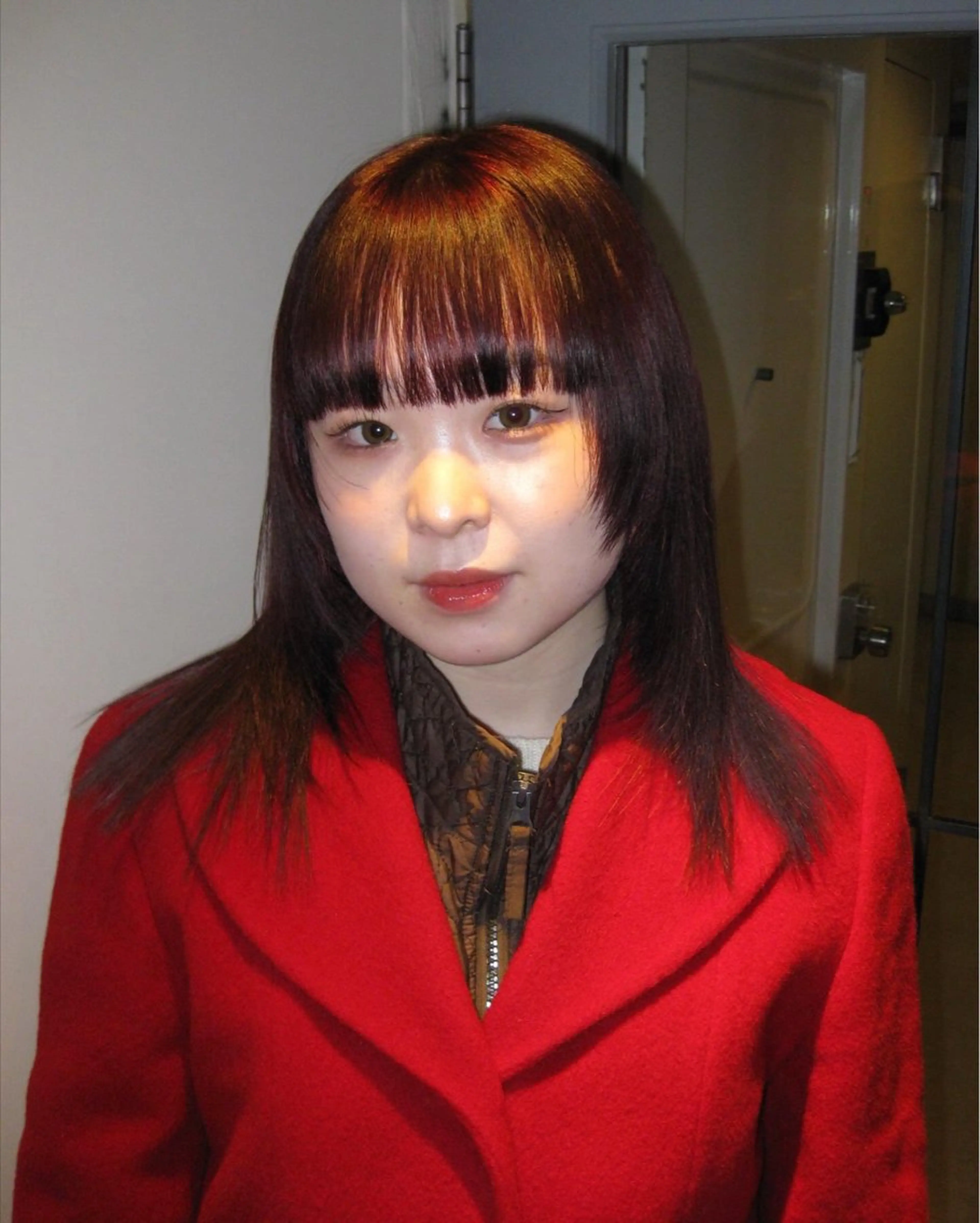 ミディアム カラー 今井 香奈恵のヘアスタイル