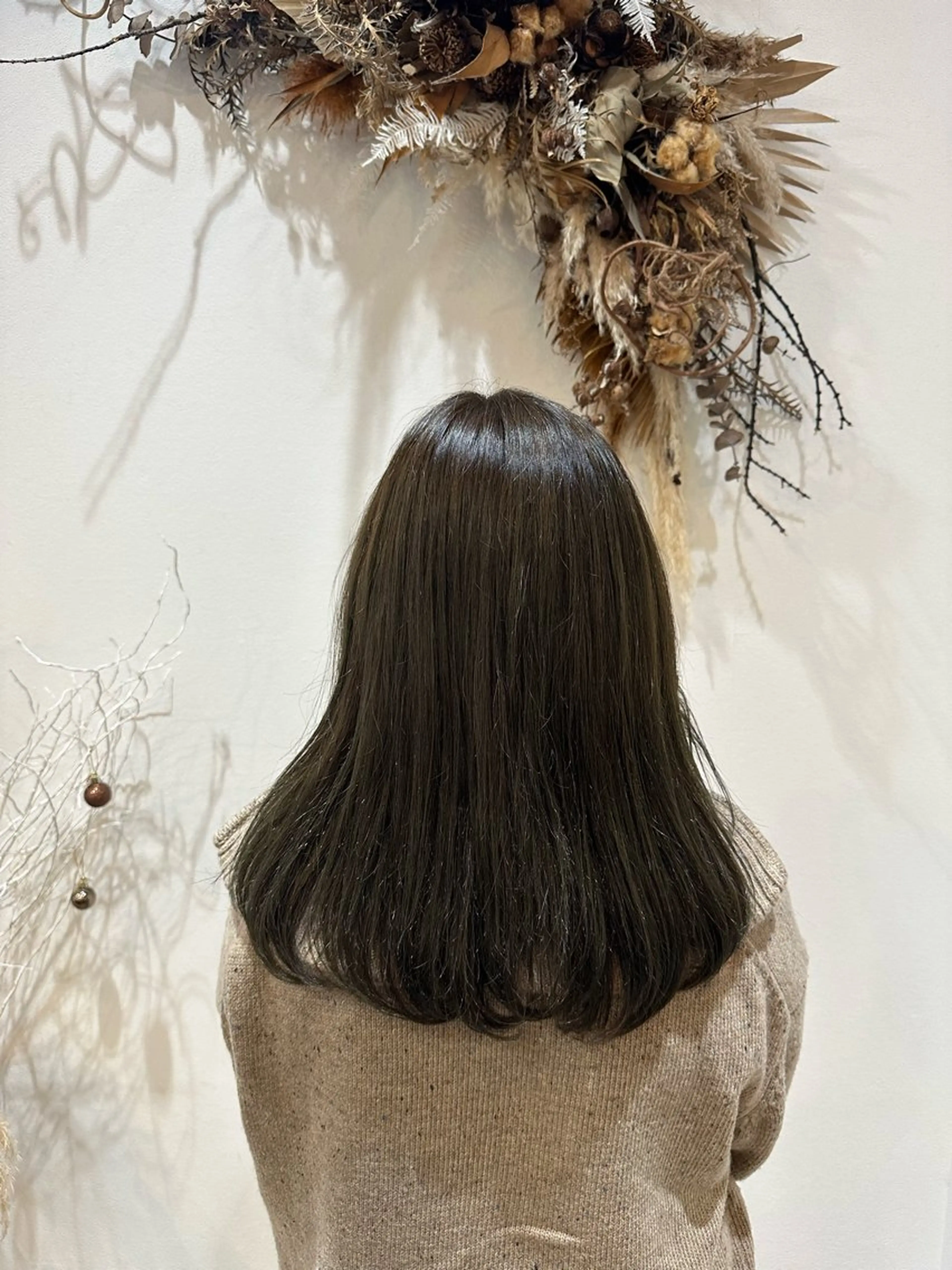 カラー 透明感カラー オリーブカラー ヘアカラー トリートメント MIRUKA/ 暖色カラー/ベージュのヘアスタイル