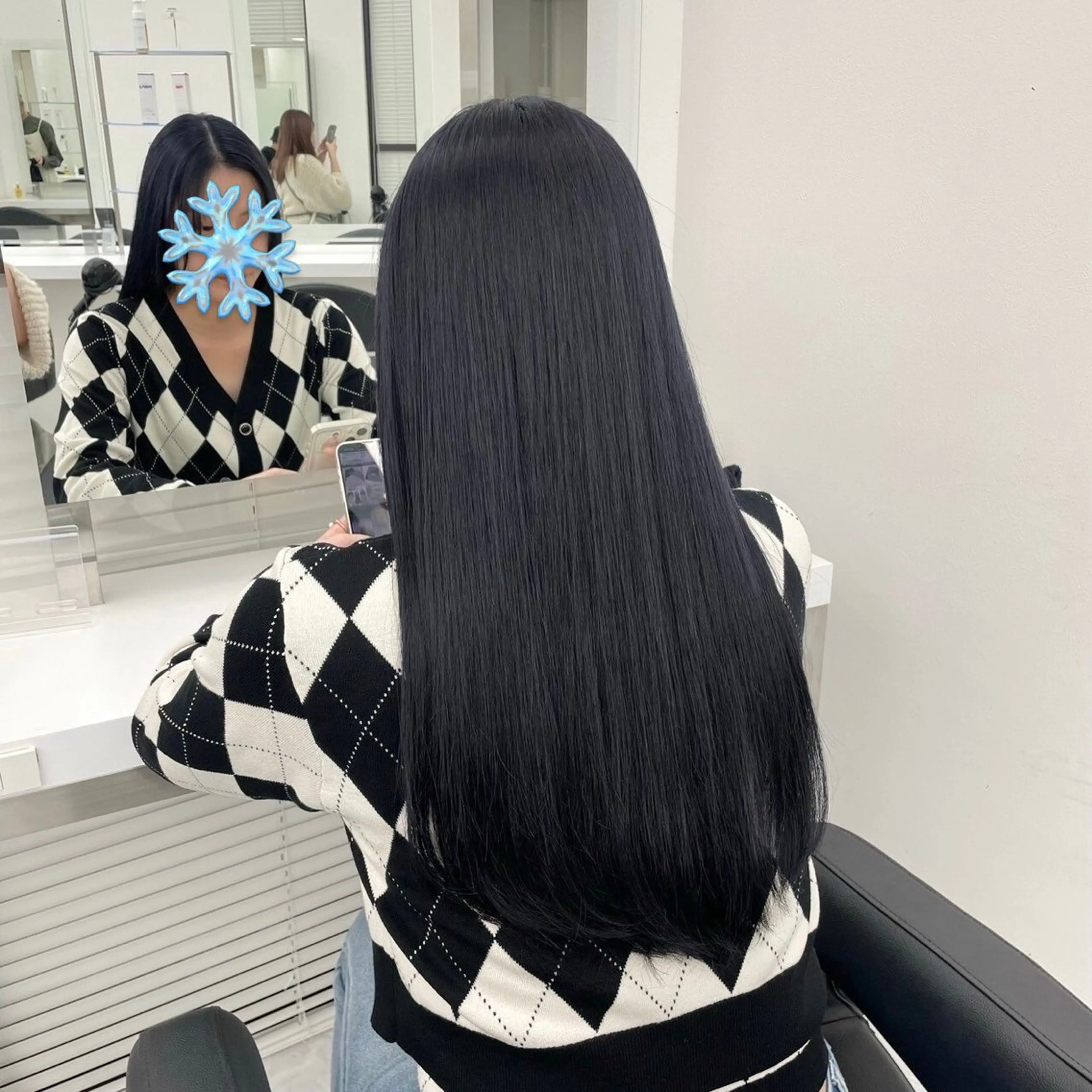ロング カラー ヘアカラー トリートメント 寒色❄️韓国カラー Ukyouのヘアスタイル