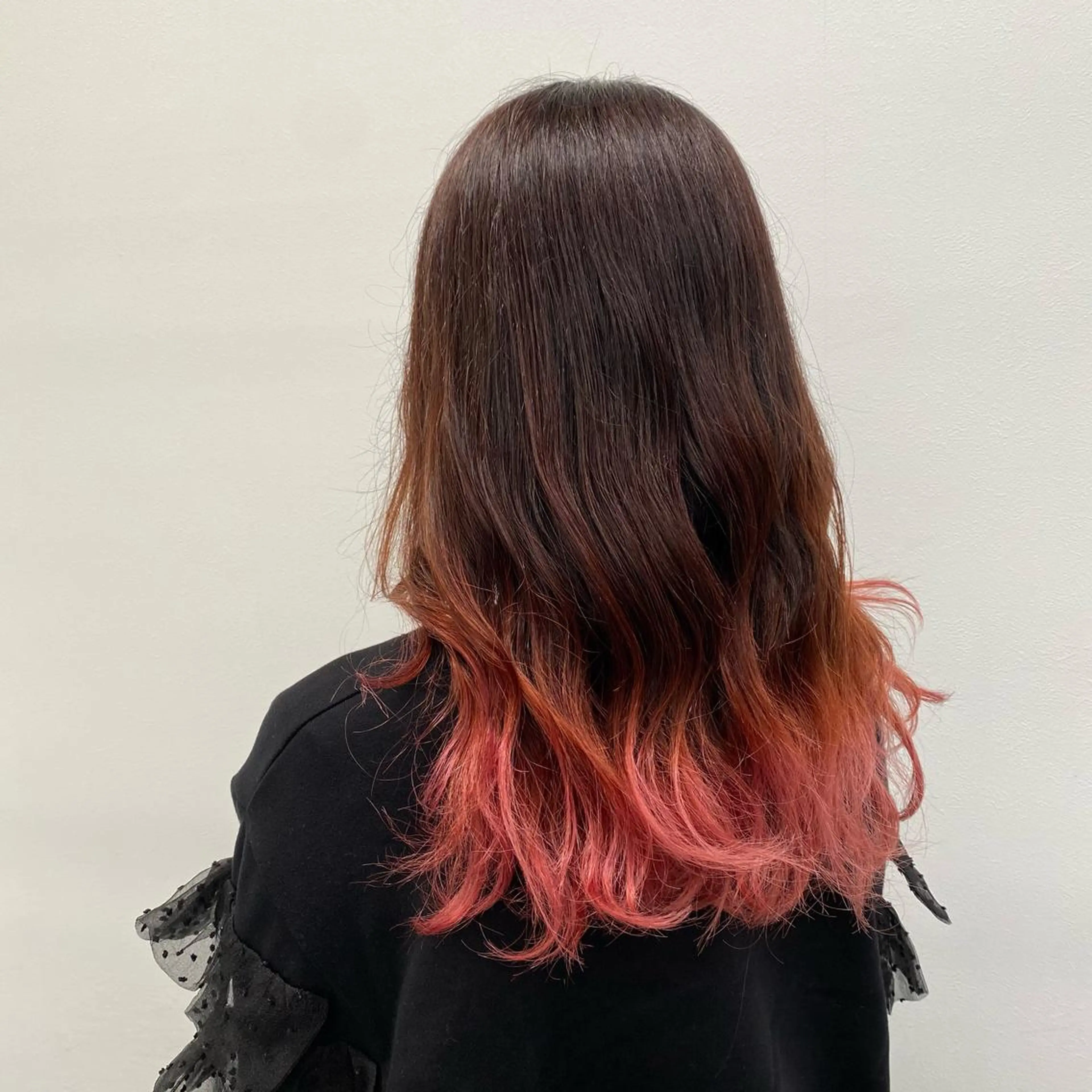 ミディアム カラー ヘアアレンジ 透明感×韓流ハイ トーン🫧RYUTAのヘアスタイル