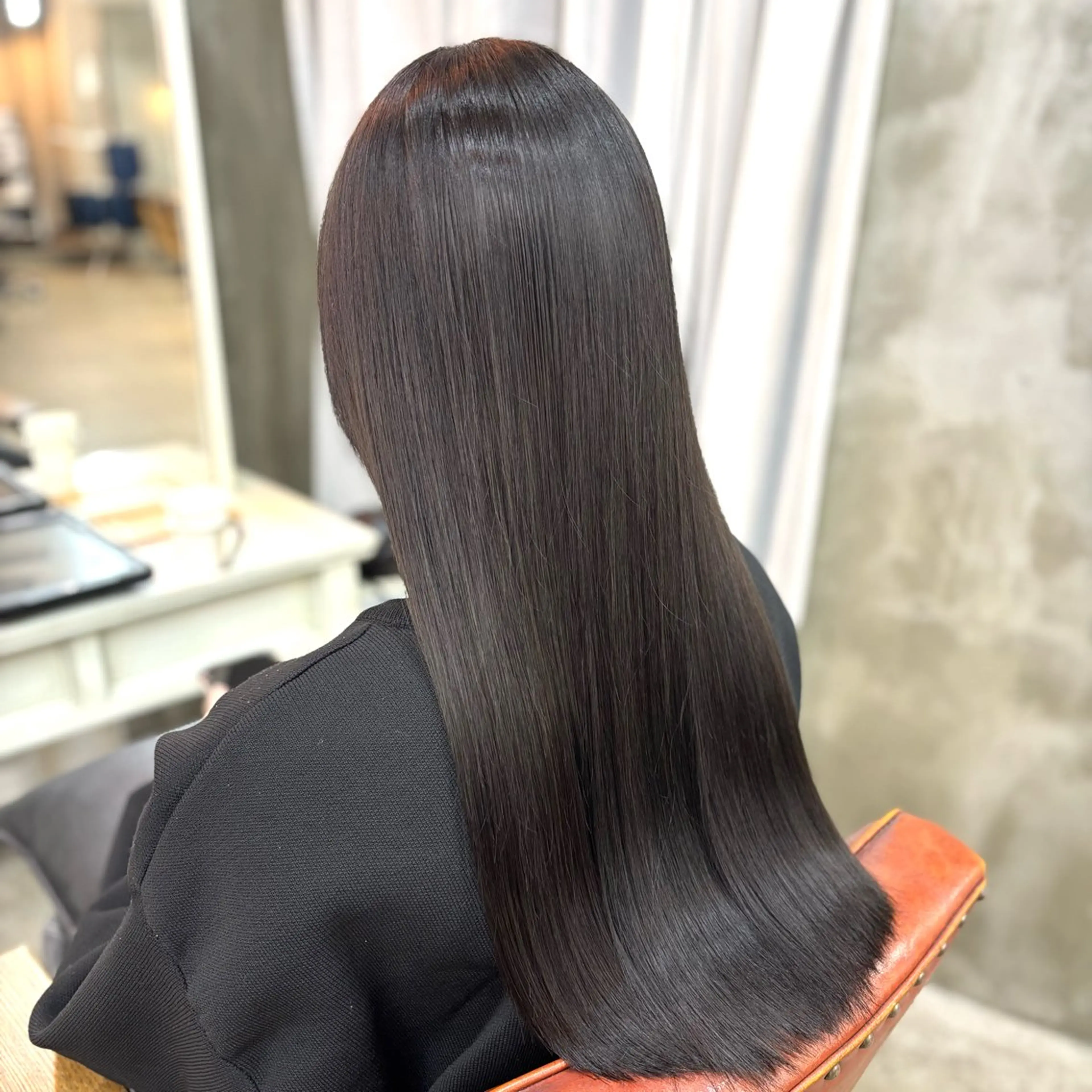 ロング カラー グレージュ ヘアカラー トリートメント 艶髪‎カラー🤍 RIKAのヘアスタイル