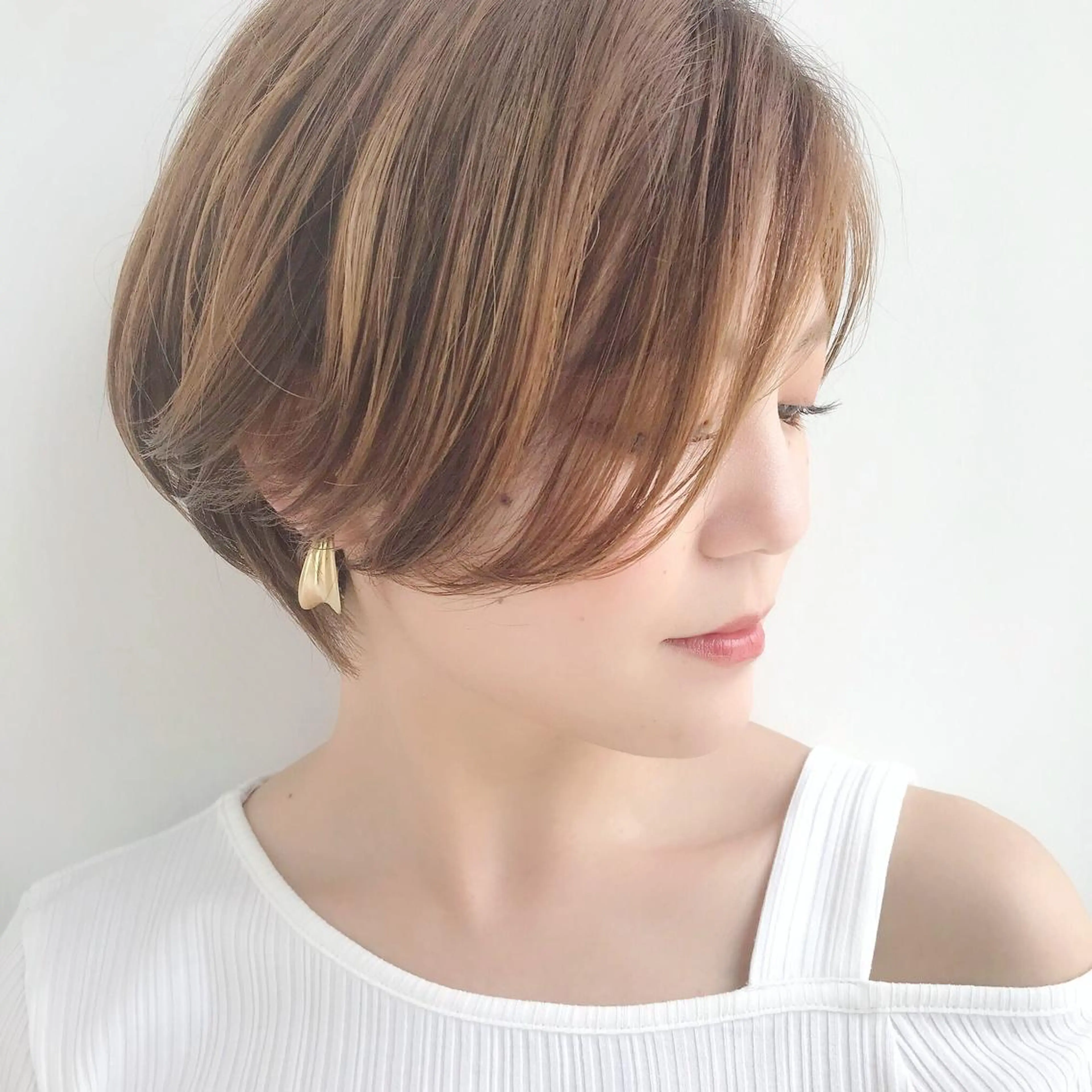 ショート カット ヘアカラー トリートメント イメチェンカット✂️ 錦糸町佐藤店長のヘアスタイル