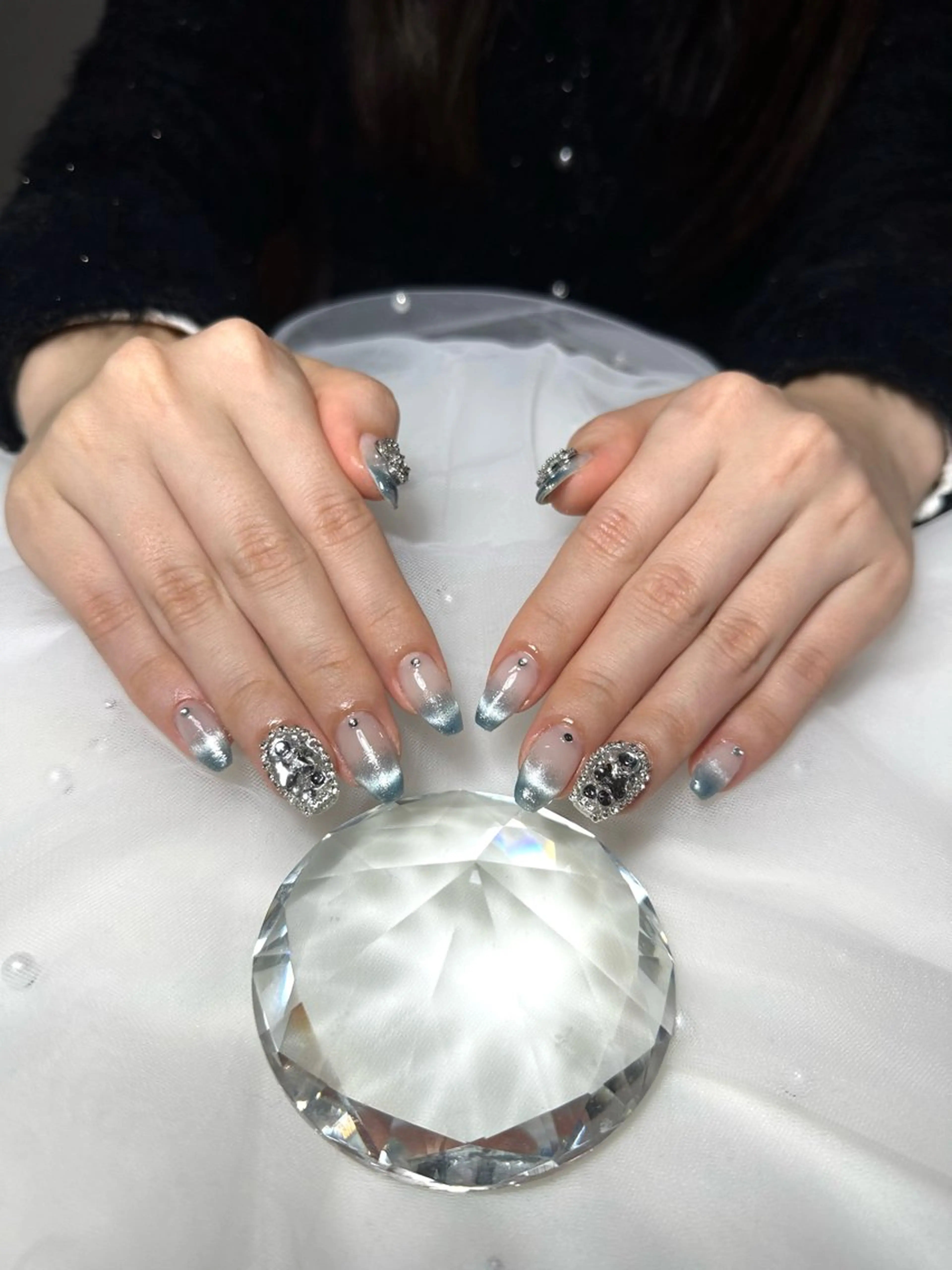 ネイル フレンチネイル ジェルネイル マグネットネイル マグネットフレンチ ネイルチップ ハンドネイル pikarin._.nails所属・pikarin nailsのネイルデザイン