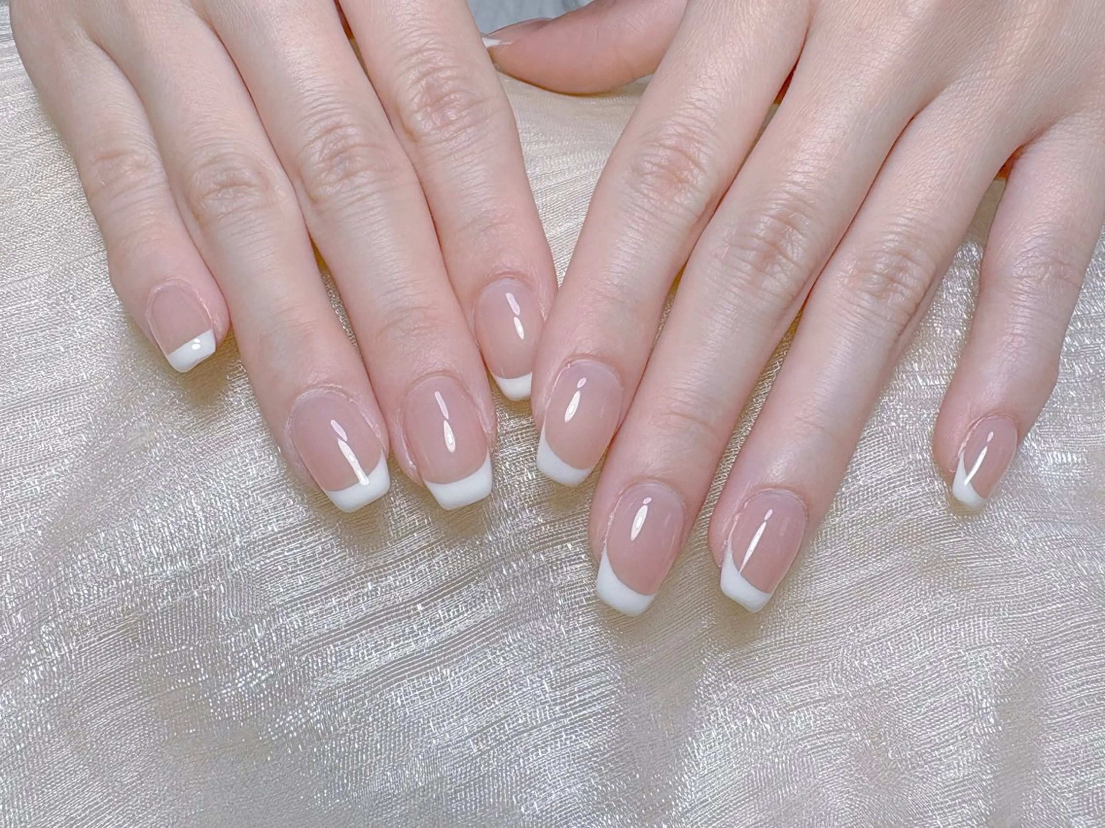 ネイル オーロラネイル チークネイル フレンチネイル ジェルネイル ガラスフレンチ ハンドネイル Nail Jolieのネイルデザイン