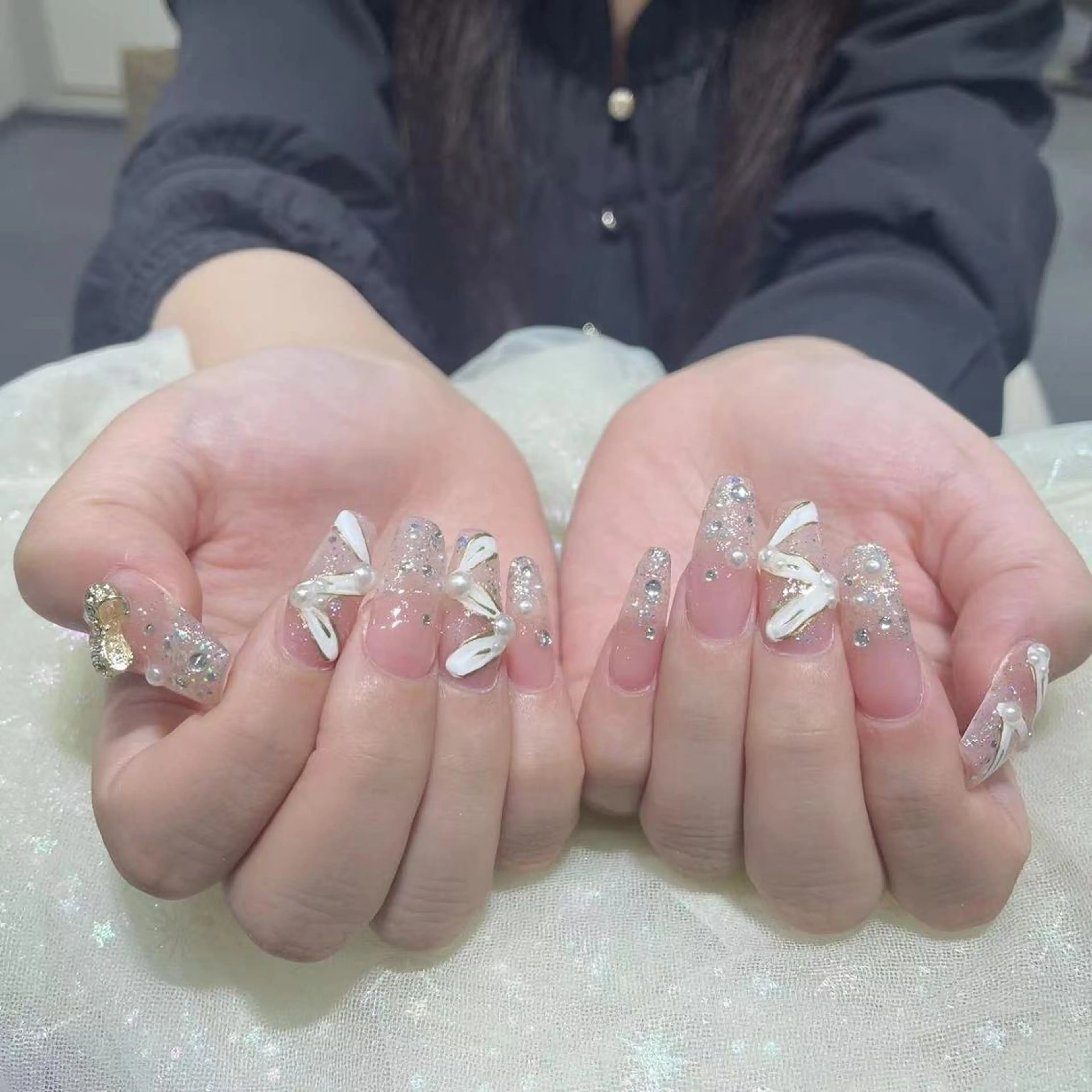 ネイル アートネイル 長さ出し ネイルチップ Queens ciciのネイルデザイン