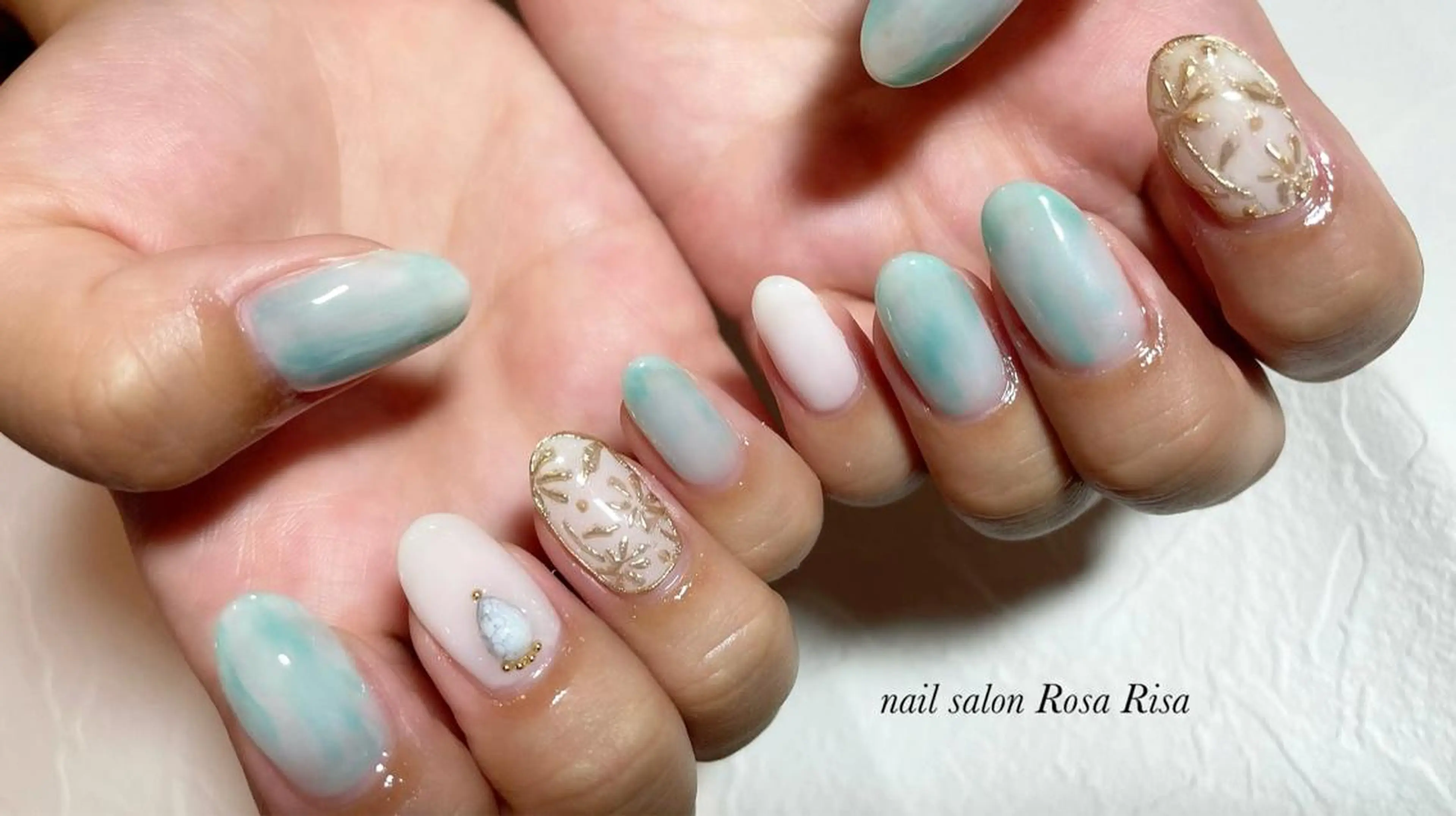 ミディアム ネイル 持ち込み ネイルスタジオ シェイクユアハンズのネイルデザイン