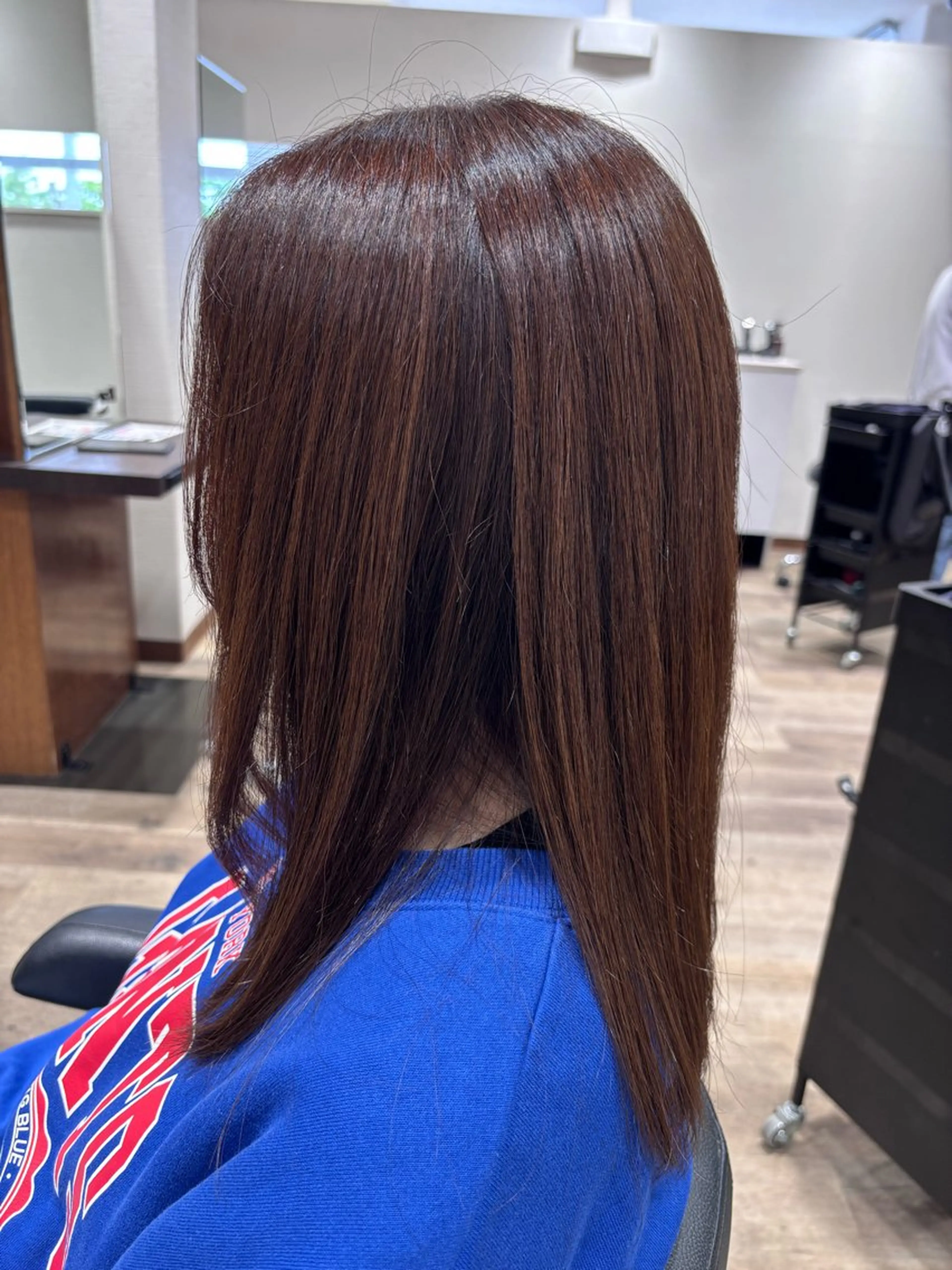 セミロング STROKE 玲菜のヘアスタイル