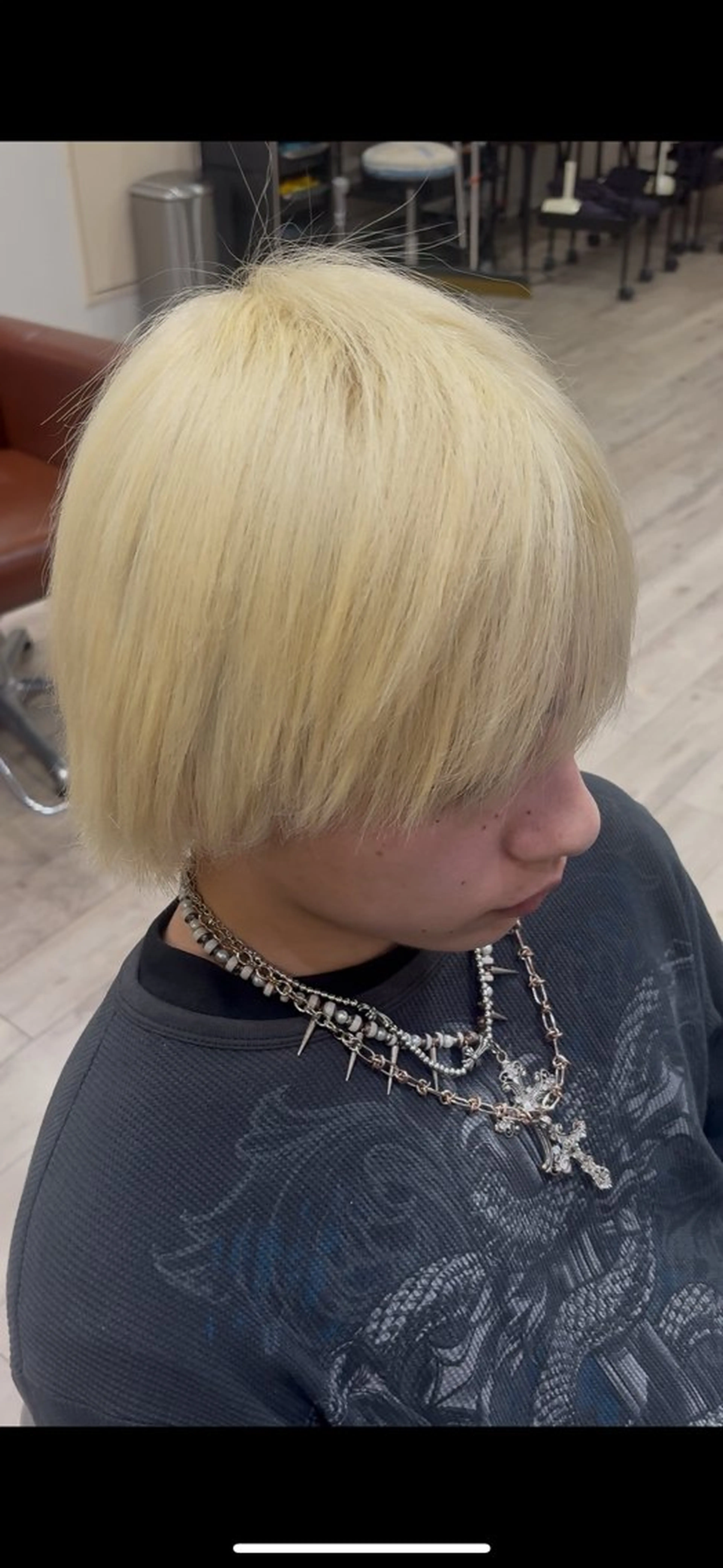 カラー ブロンド ハイトーンカラー 森 楓太のヘアスタイル