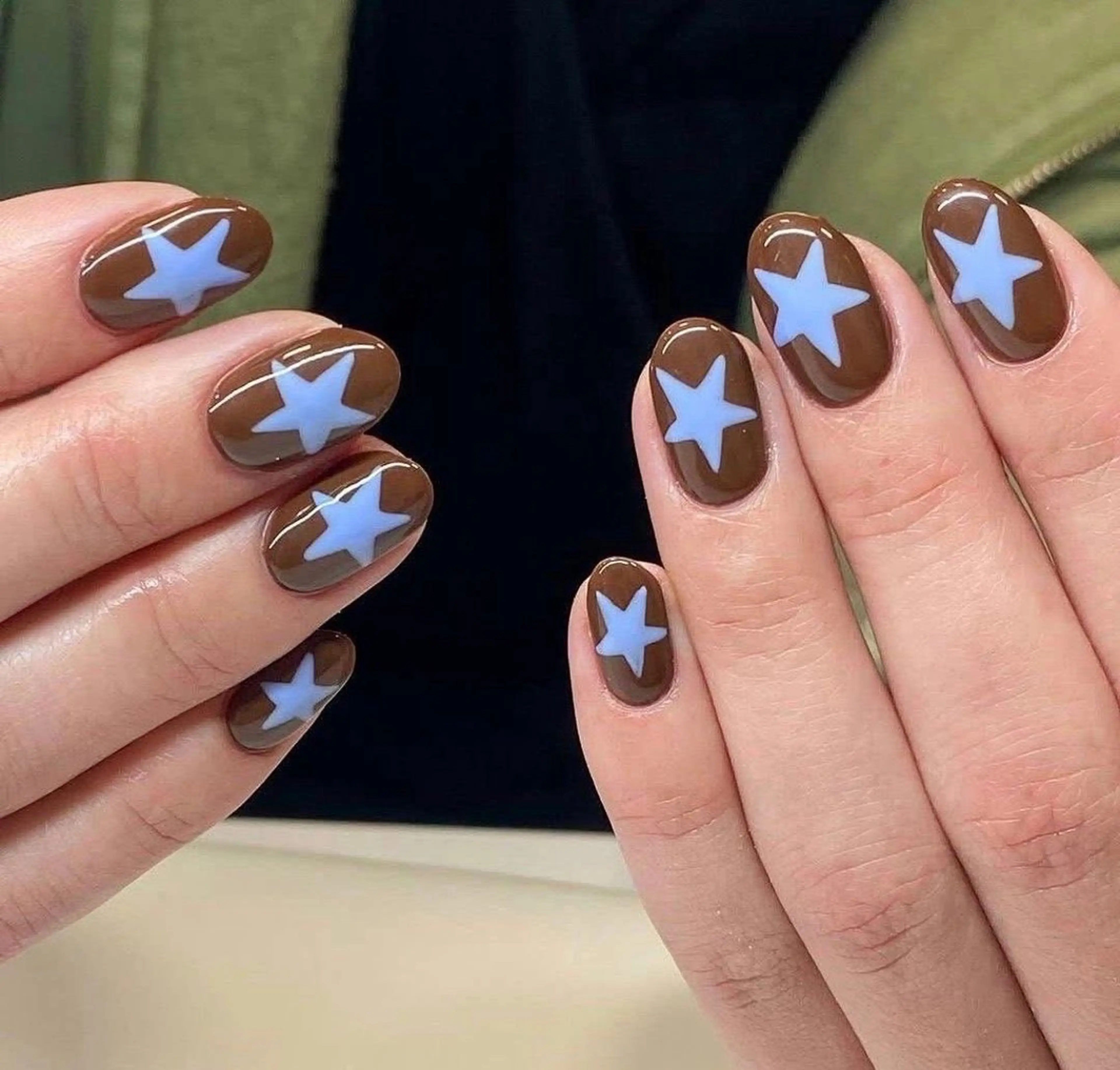 ネイル オーロラネイル ブルー チークネイル 長さ出し フットネイル ハンドネイル JIN 168 新大久保のネイルデザイン