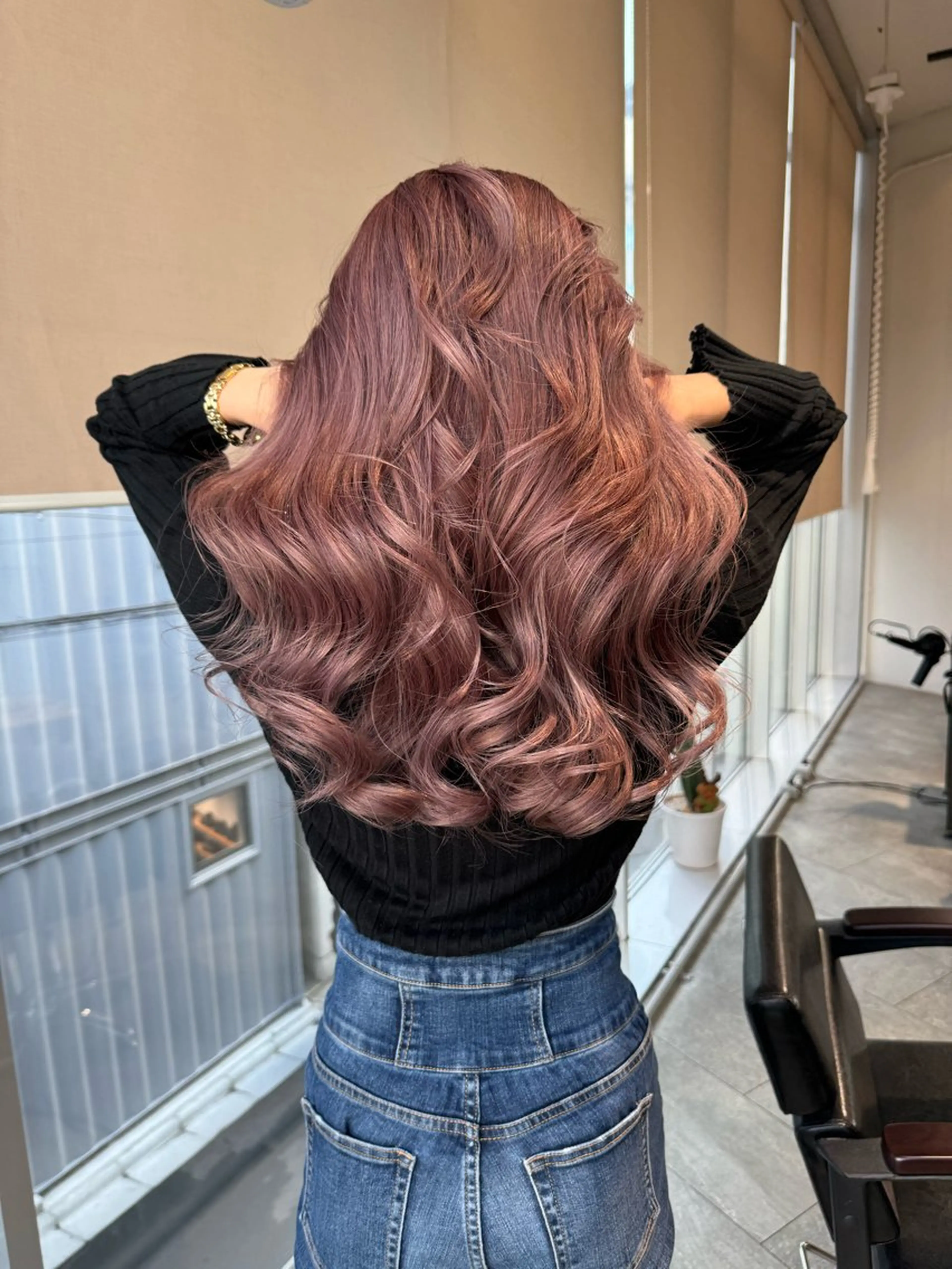ロング カラー カット ヘアカラー トリートメント ヘアセット 💜ハイトーン💛 マジカルかいちゃんのヘアスタイル