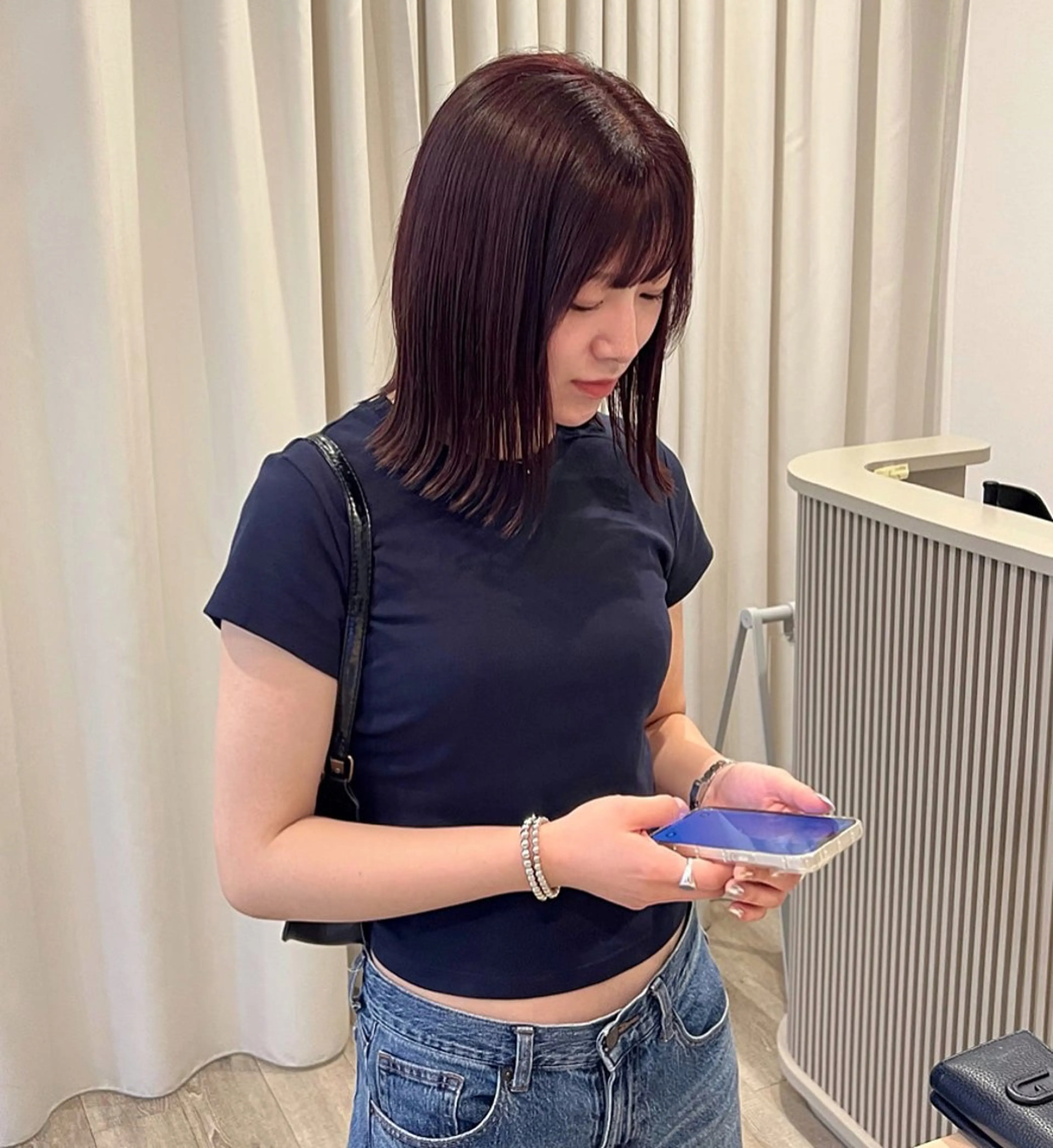 ミディアム ボブ 西山 幸奈のヘアスタイル