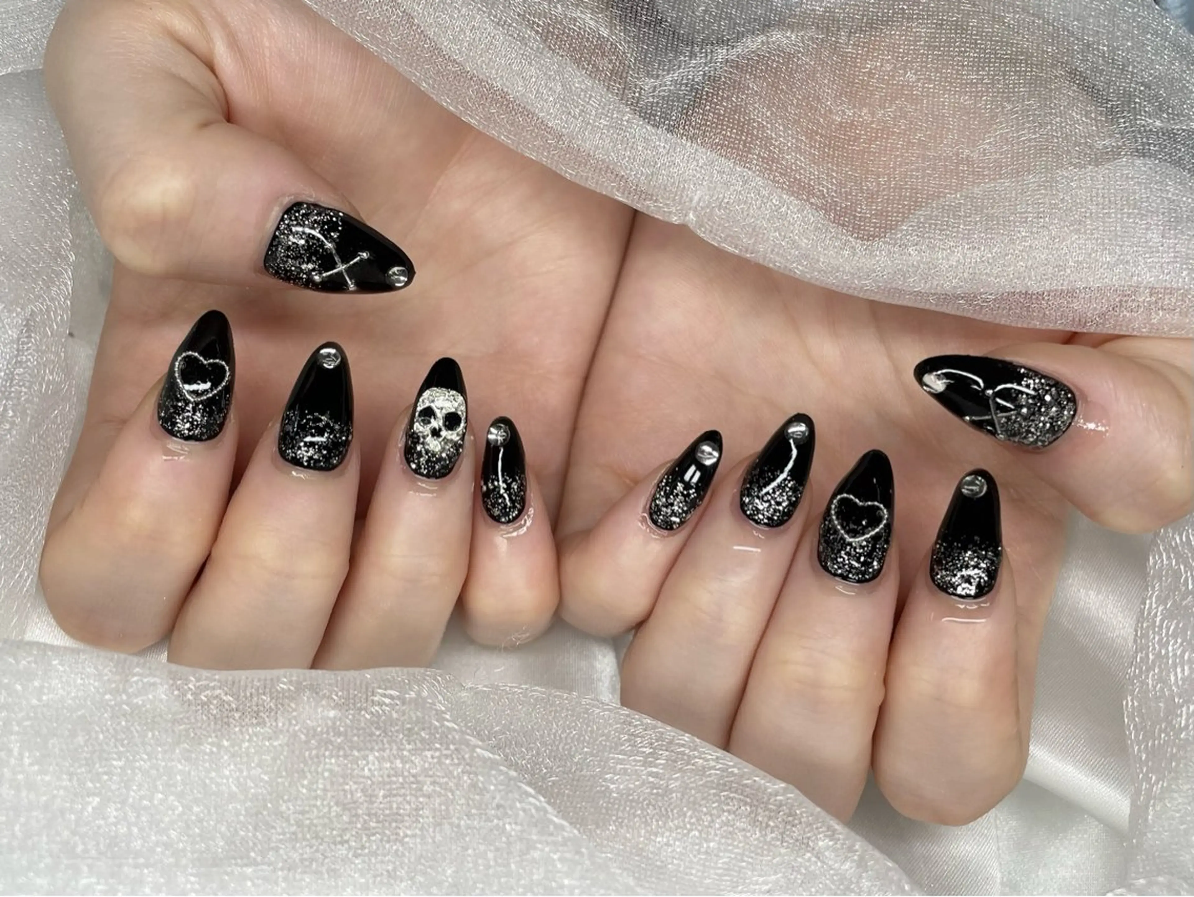 ネイル Roi〈ロワ〉 Minakoのネイルデザイン