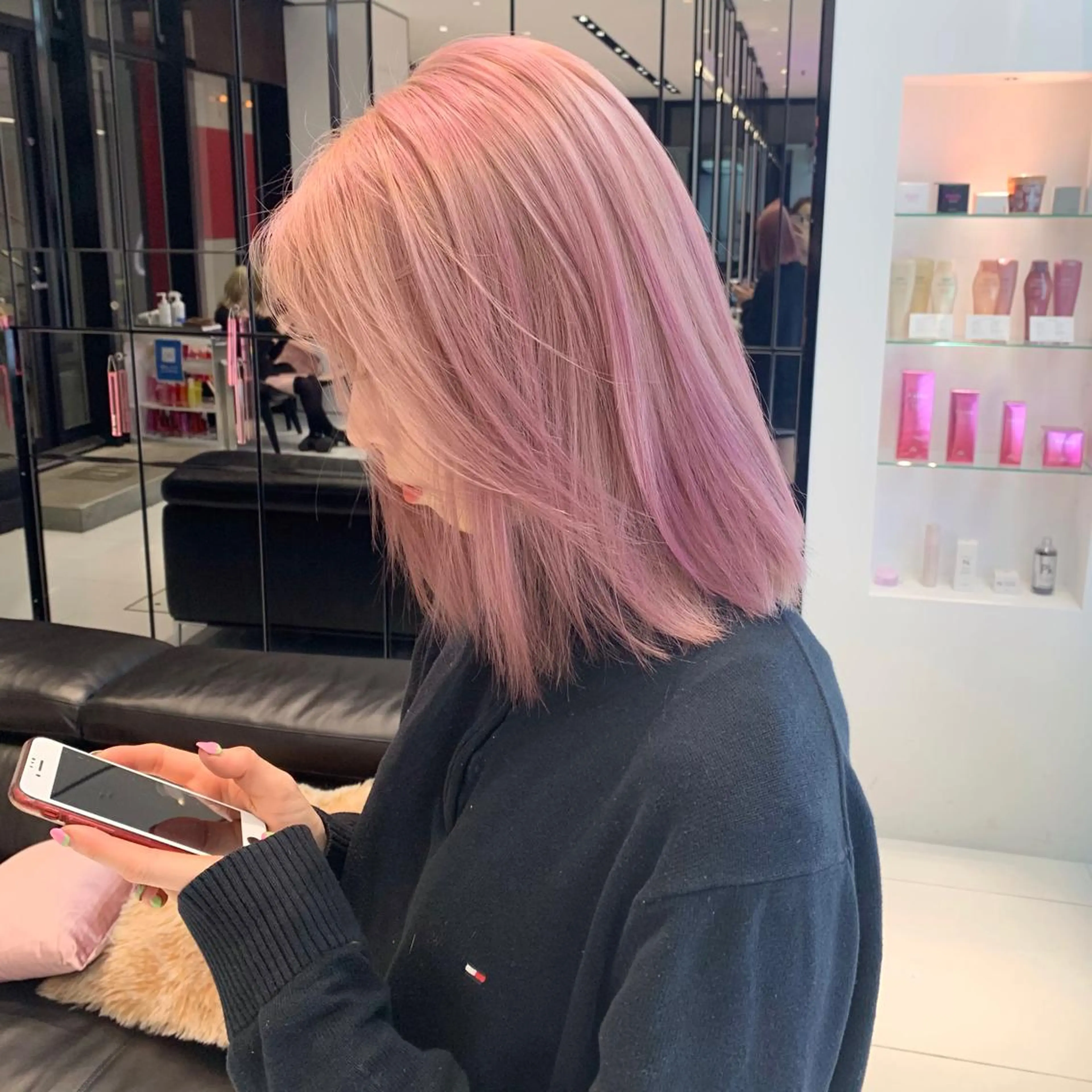 ミディアム カラー ピンクカラー ハッシュカット/ハイ トーン/MANAMIのヘアスタイル