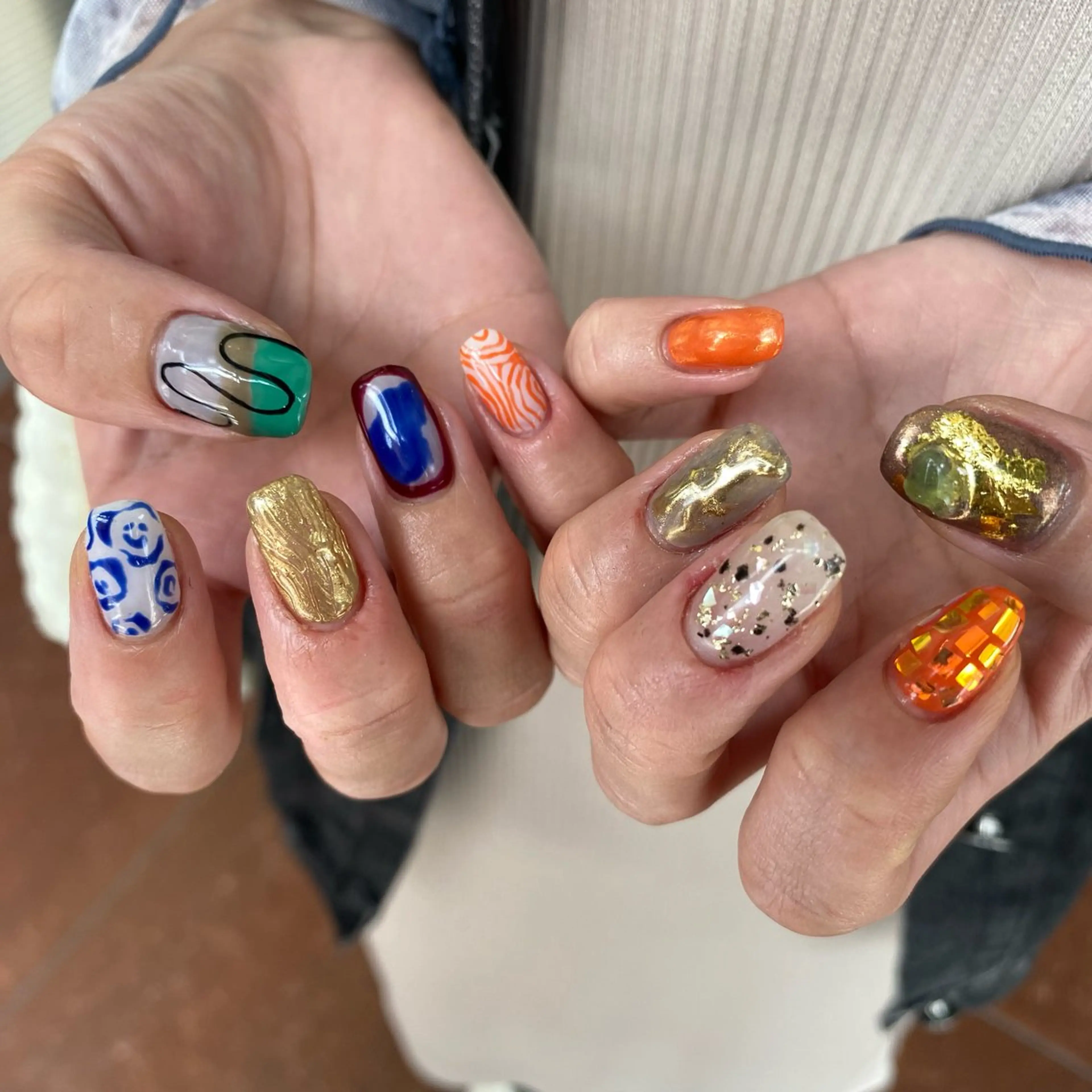 ネイル フットネイル フレンチネイル ジェルネイル グラデーション マグネットネイル misa🫧ナチュラ ル縮毛矯正/髪質改善のヘアスタイル