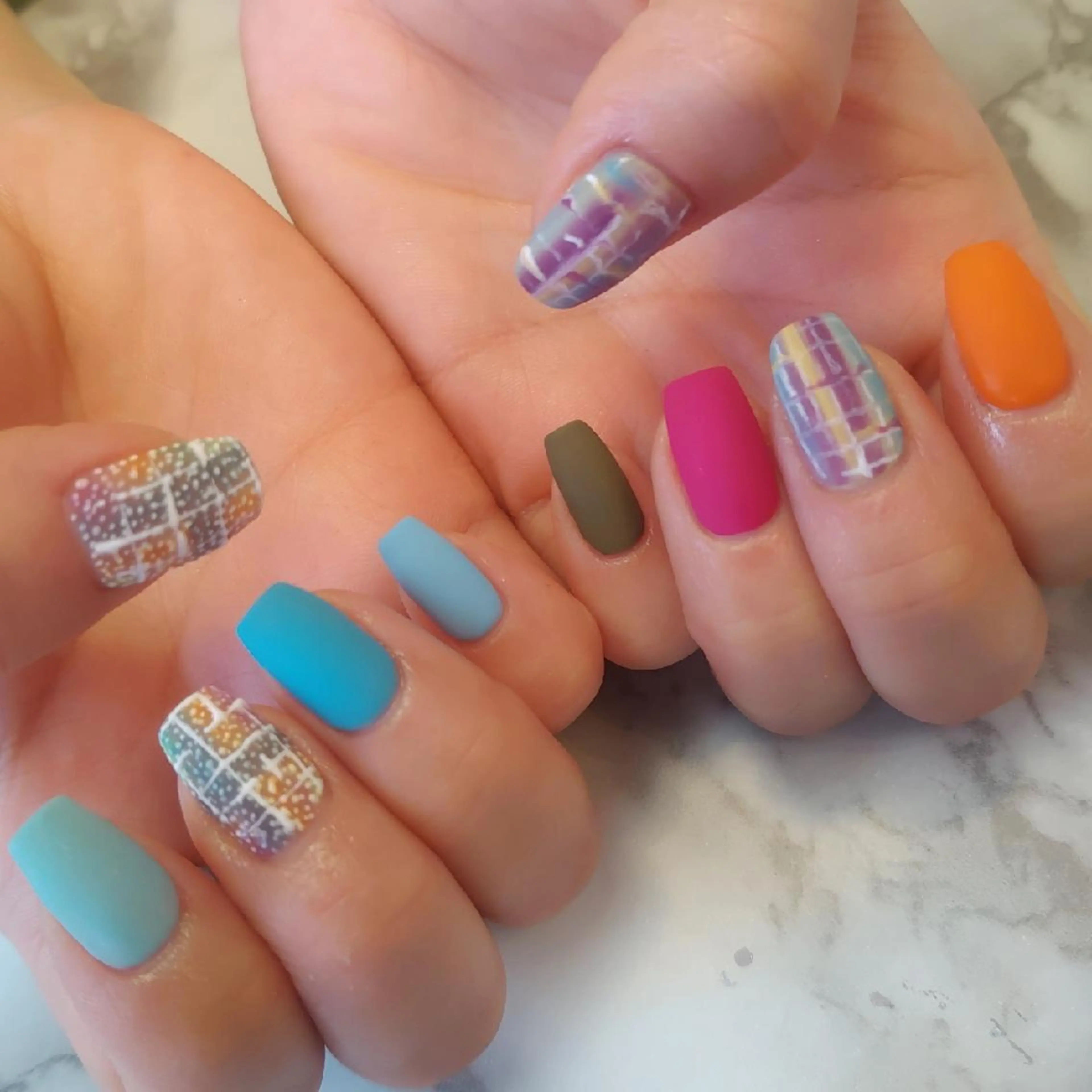 ネイル 冬ネイル ジェヌインネイル 河内のネイルデザイン