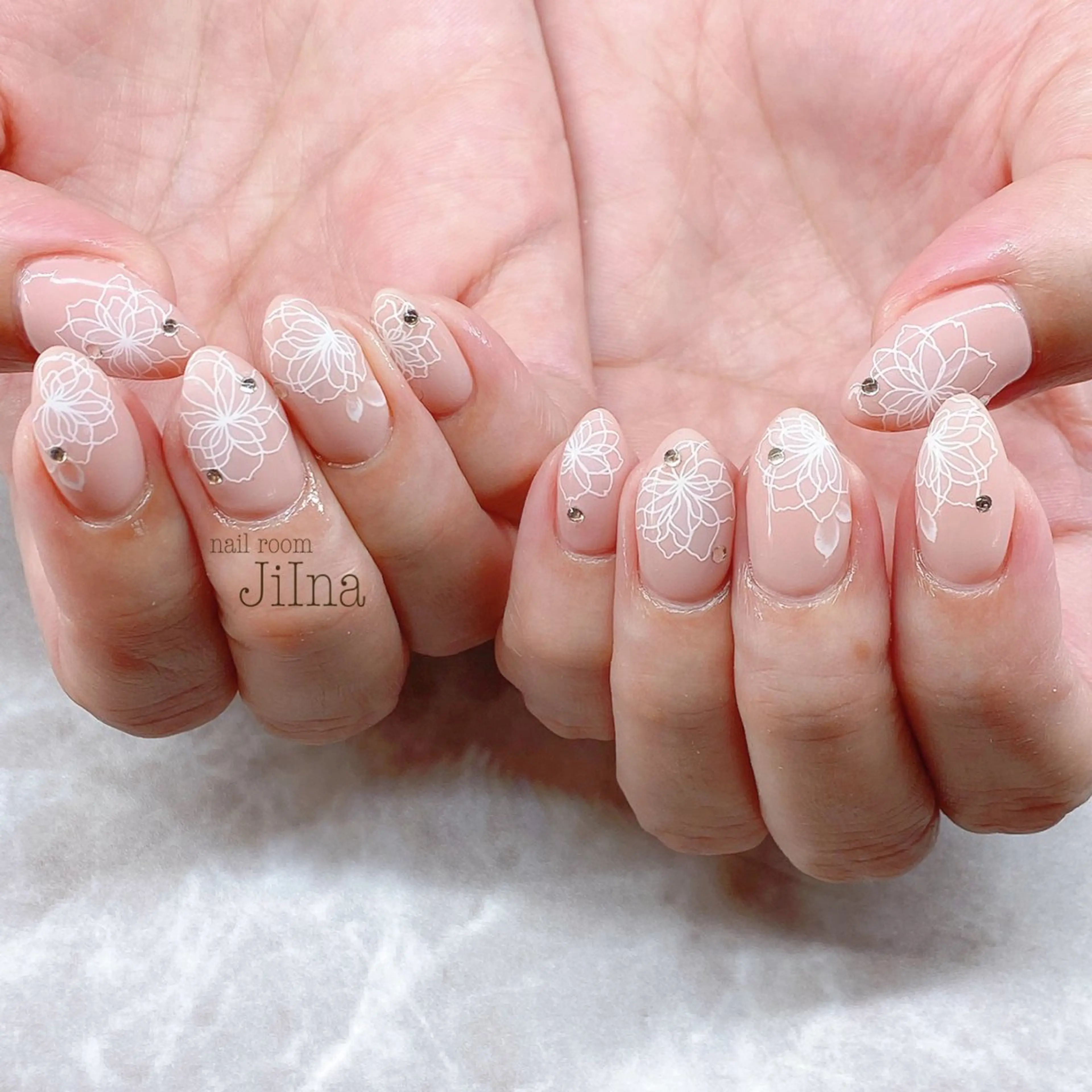 ネイル フラワーネイル ピンク ピンクベージュ JiIna nailのネイルデザイン