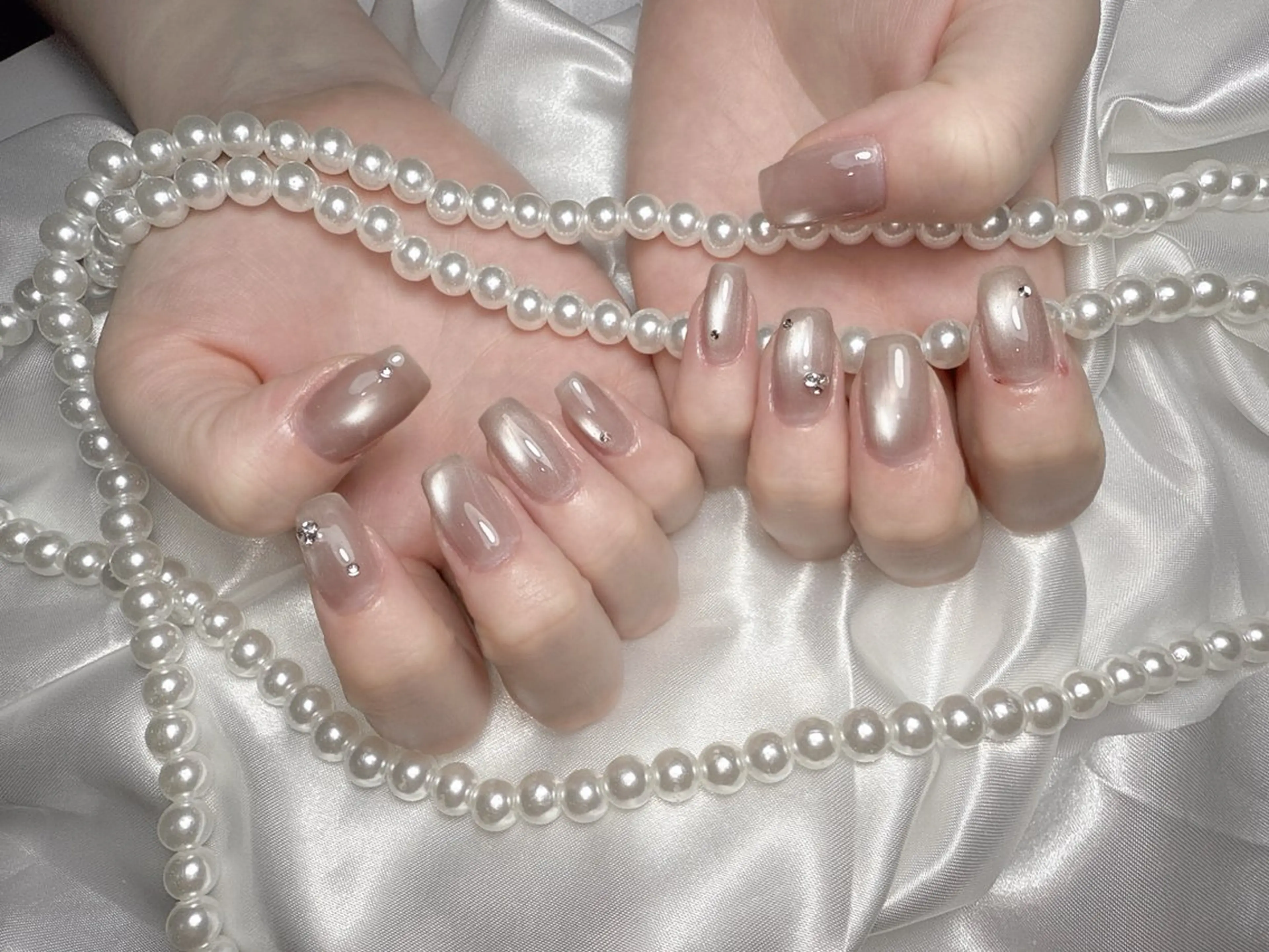 ネイル ストーンネイル 【emu道頓堀】 HONOKAのネイルデザイン