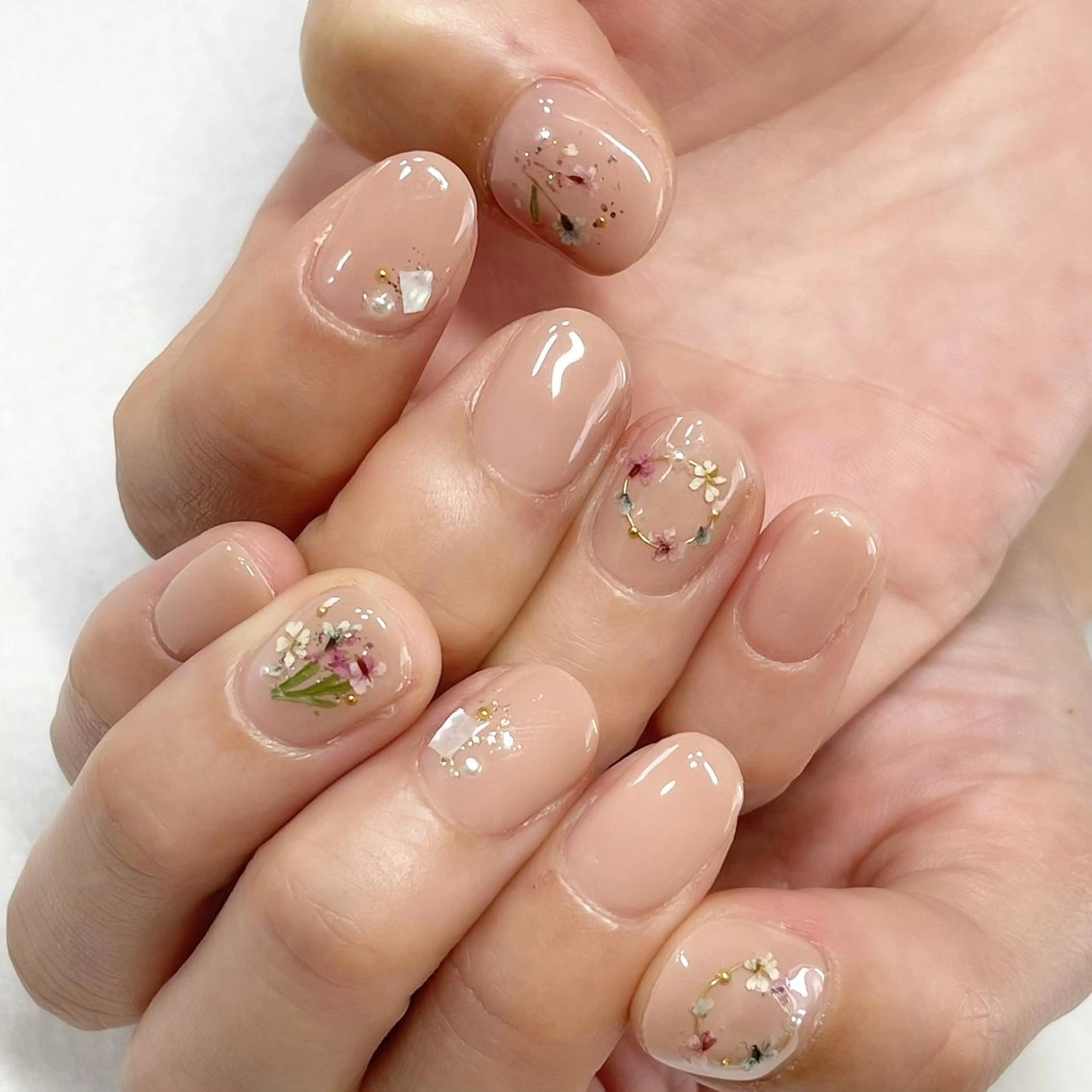 ネイル ジェルネイル 東 千夏のネイルデザイン