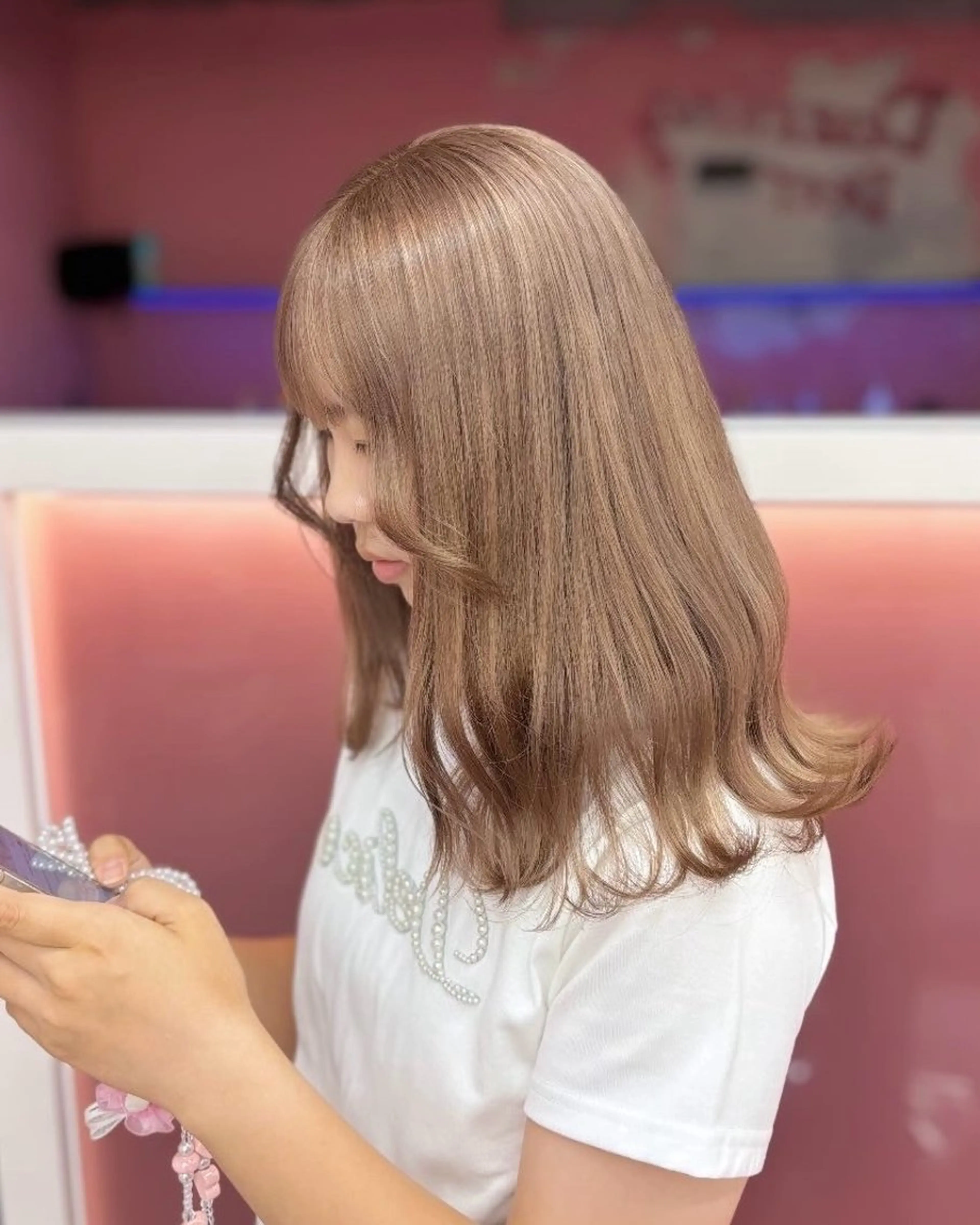 ミディアム カラー 田中麻鈴/ハイトーン /ミルクティーのヘアスタイル