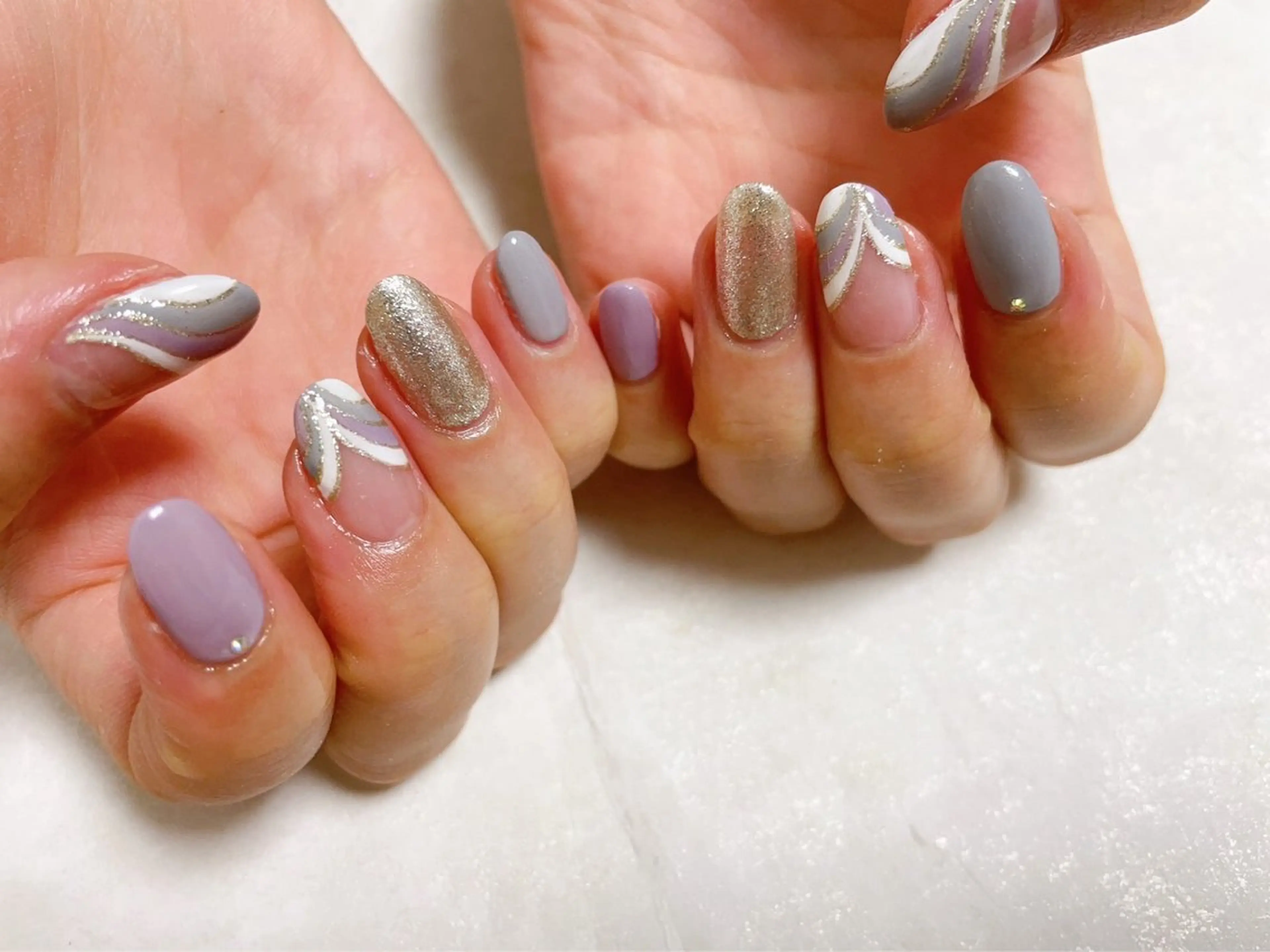 ネイル オーロラネイル フラワーネイル フットネイル フレンチネイル ジェルネイル mogunail &blowのネイルデザイン