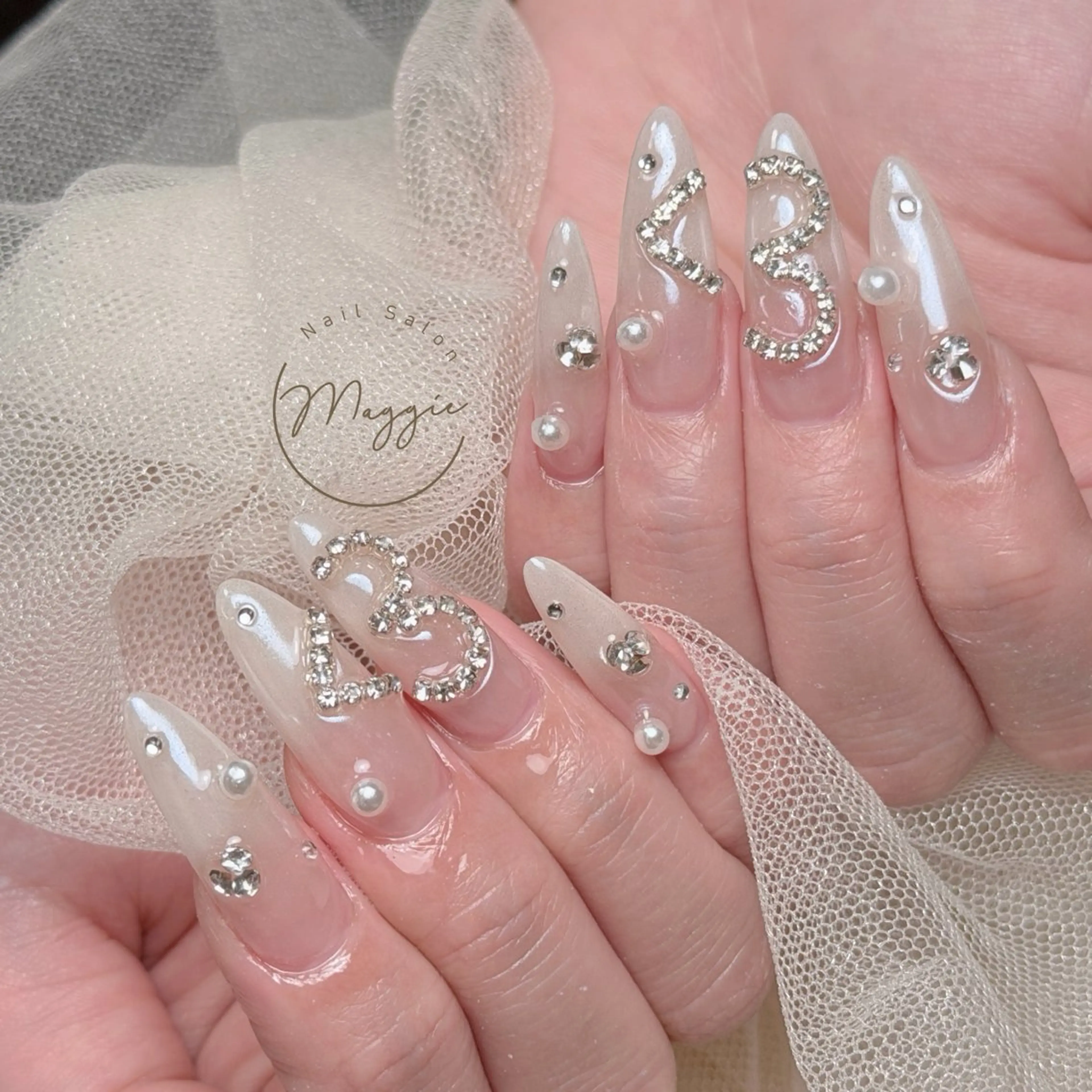 ネイル Maggie Nail🦩のネイルデザイン