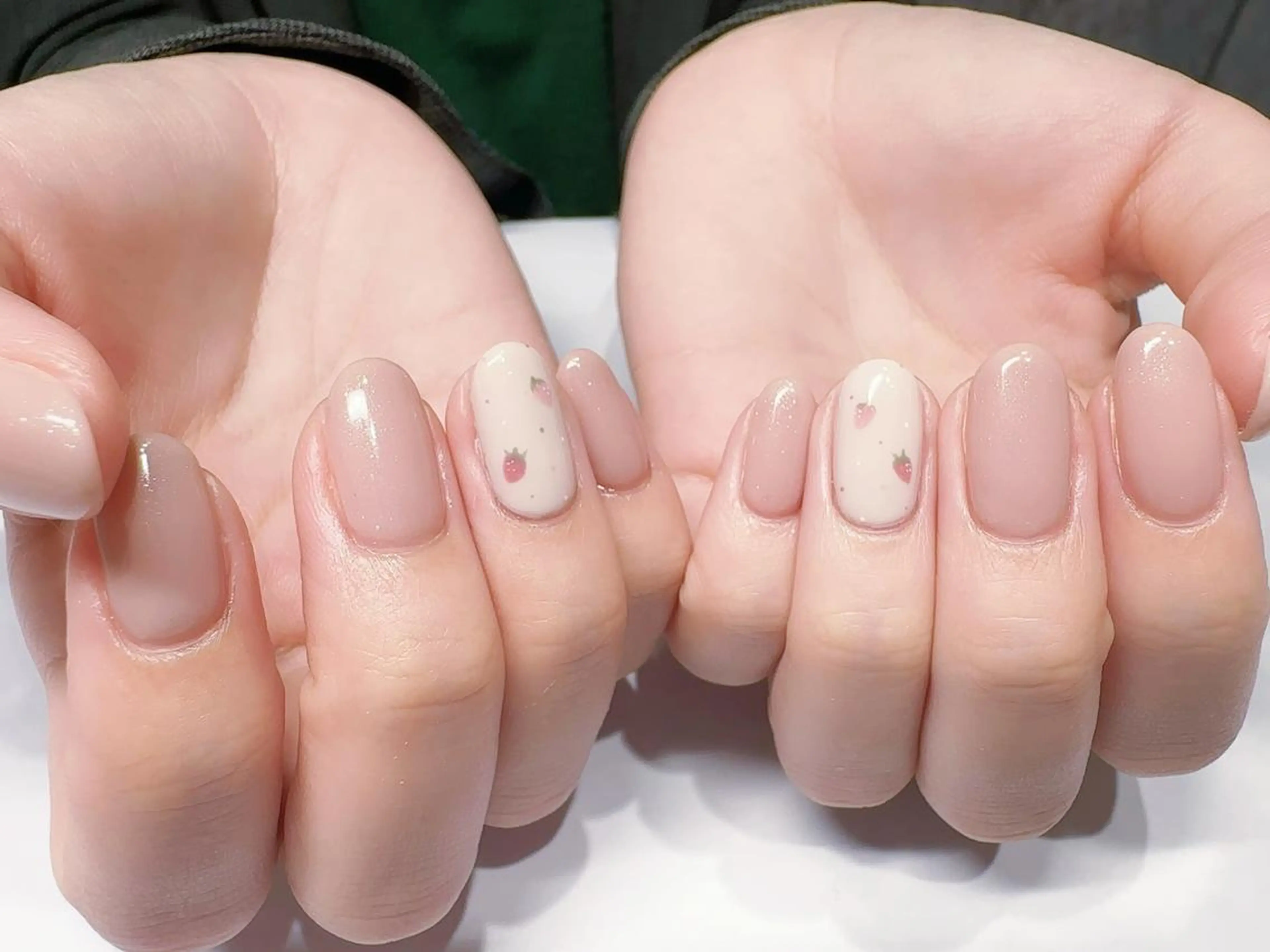 ネイル シンプルネイル Lisse銀座 Nailのネイルデザイン