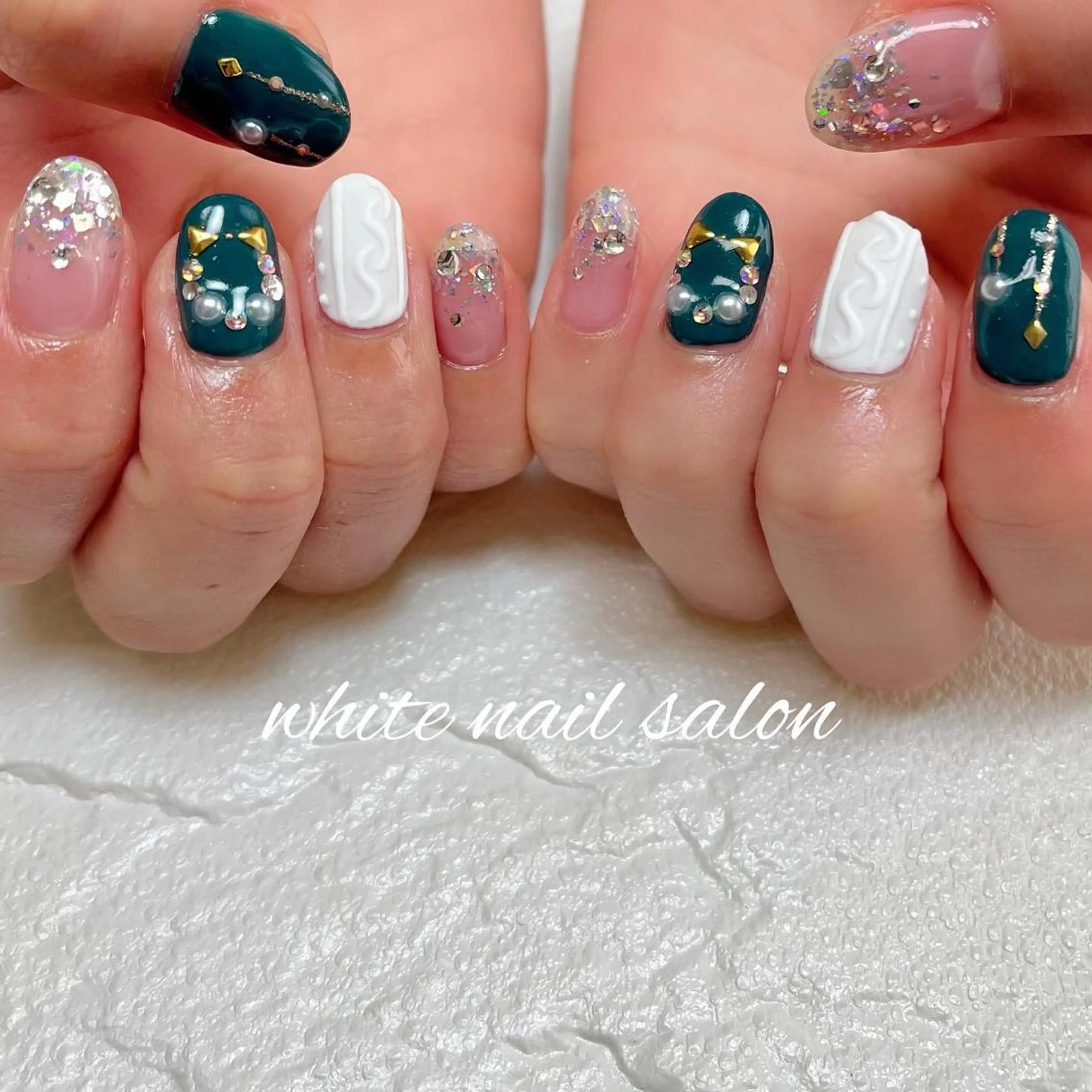 ネイル フットネイル ジェルネイル ハードジェル ラメ(グリッター) 持ち込み ハンドネイル white nail salonのネイルデザイン