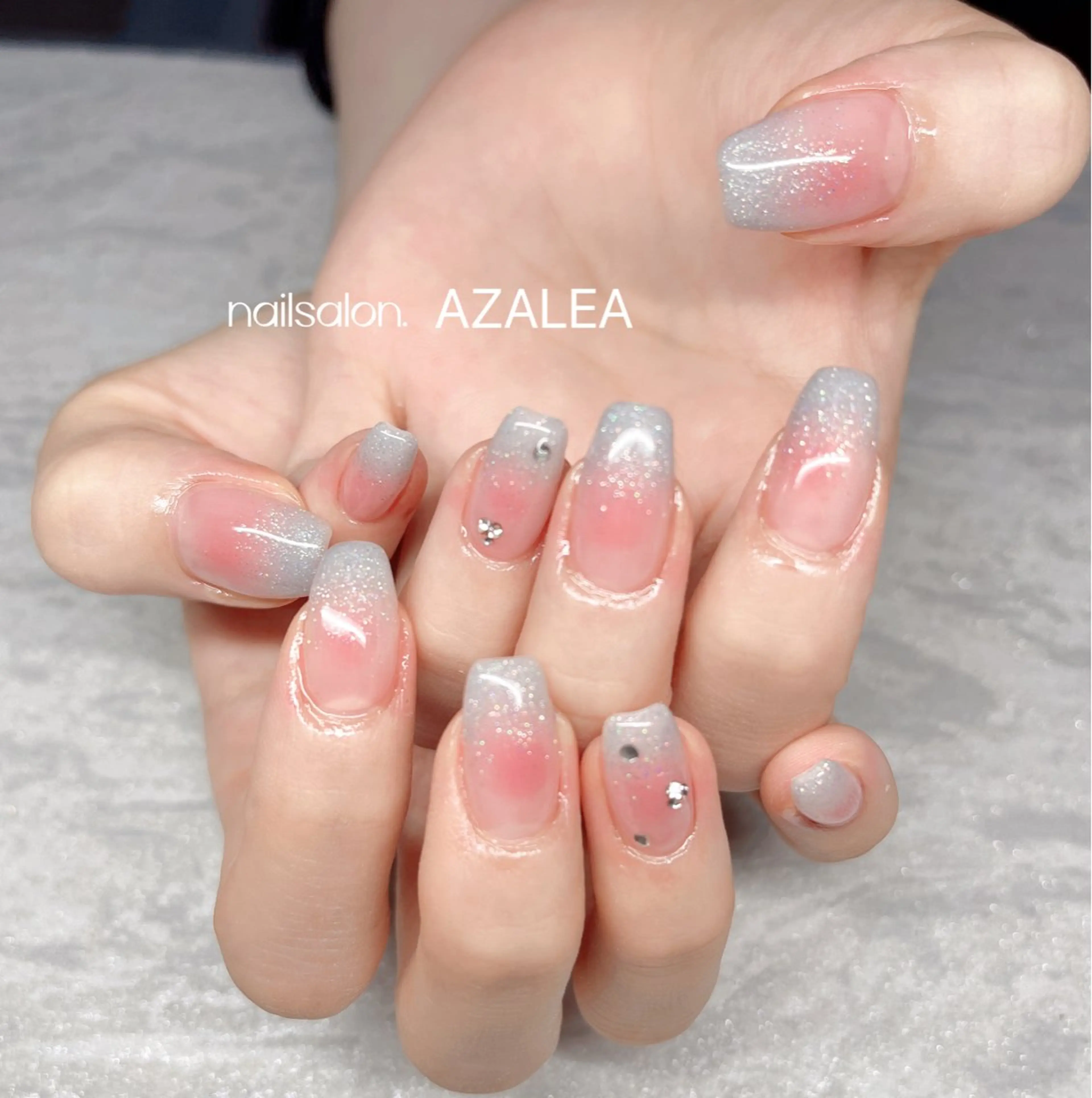 ネイル R inのネイルデザイン