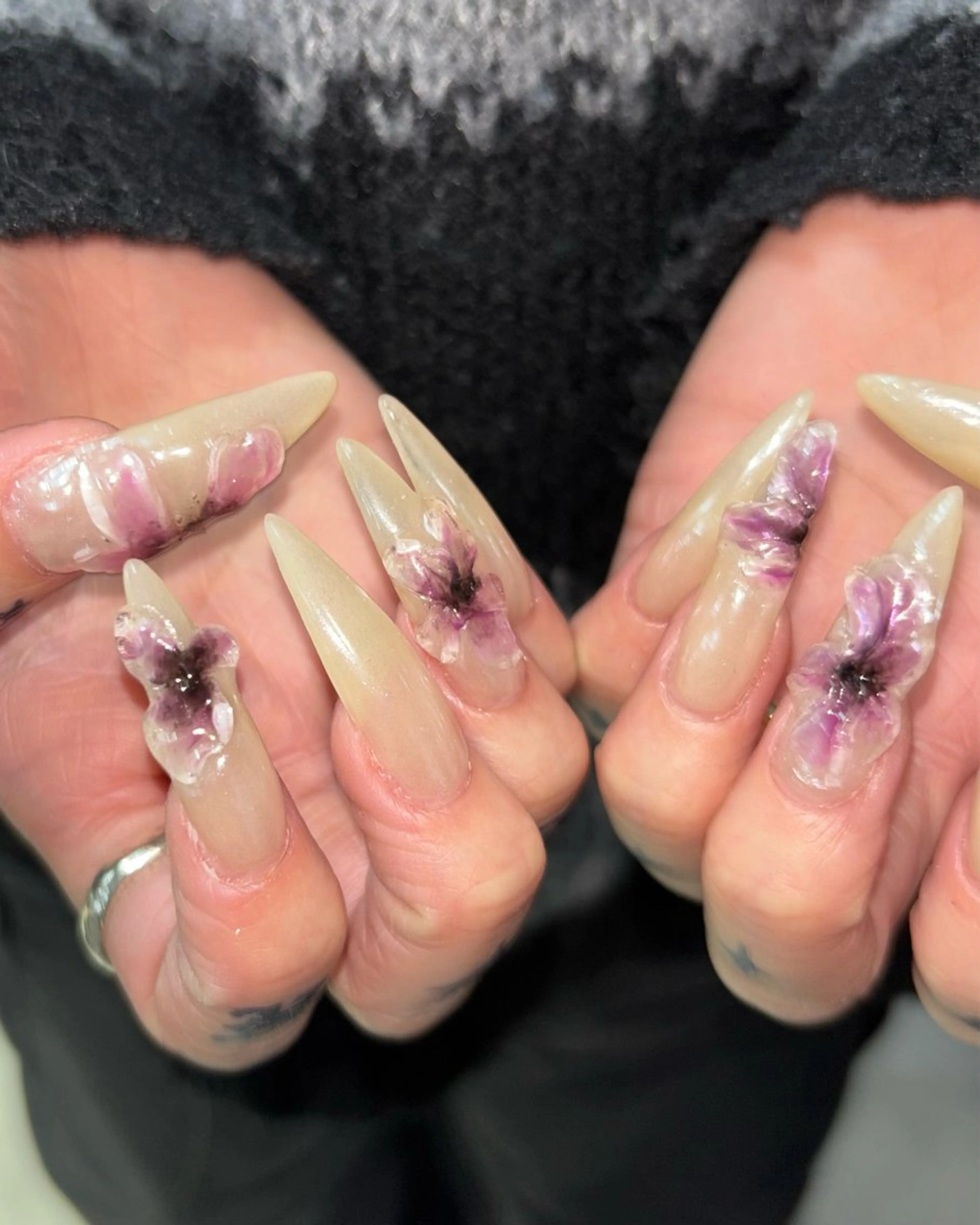 ネイル ハンドネイル 🪐富島彩夏 /海外nail🪐のネイルデザイン