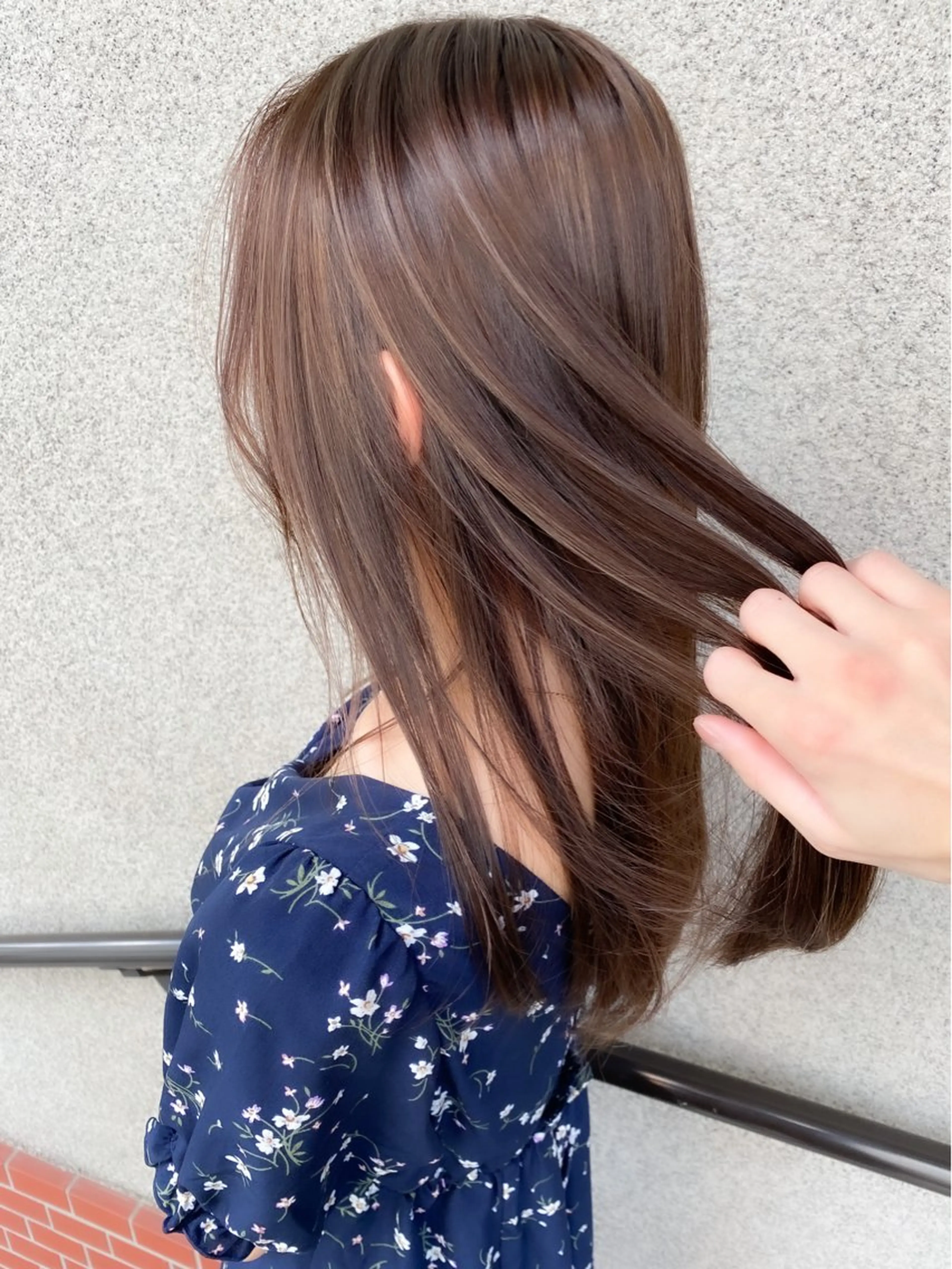 ロング カラー ☘️髪質改善縮毛 ☘️大人ショートのヘアスタイル