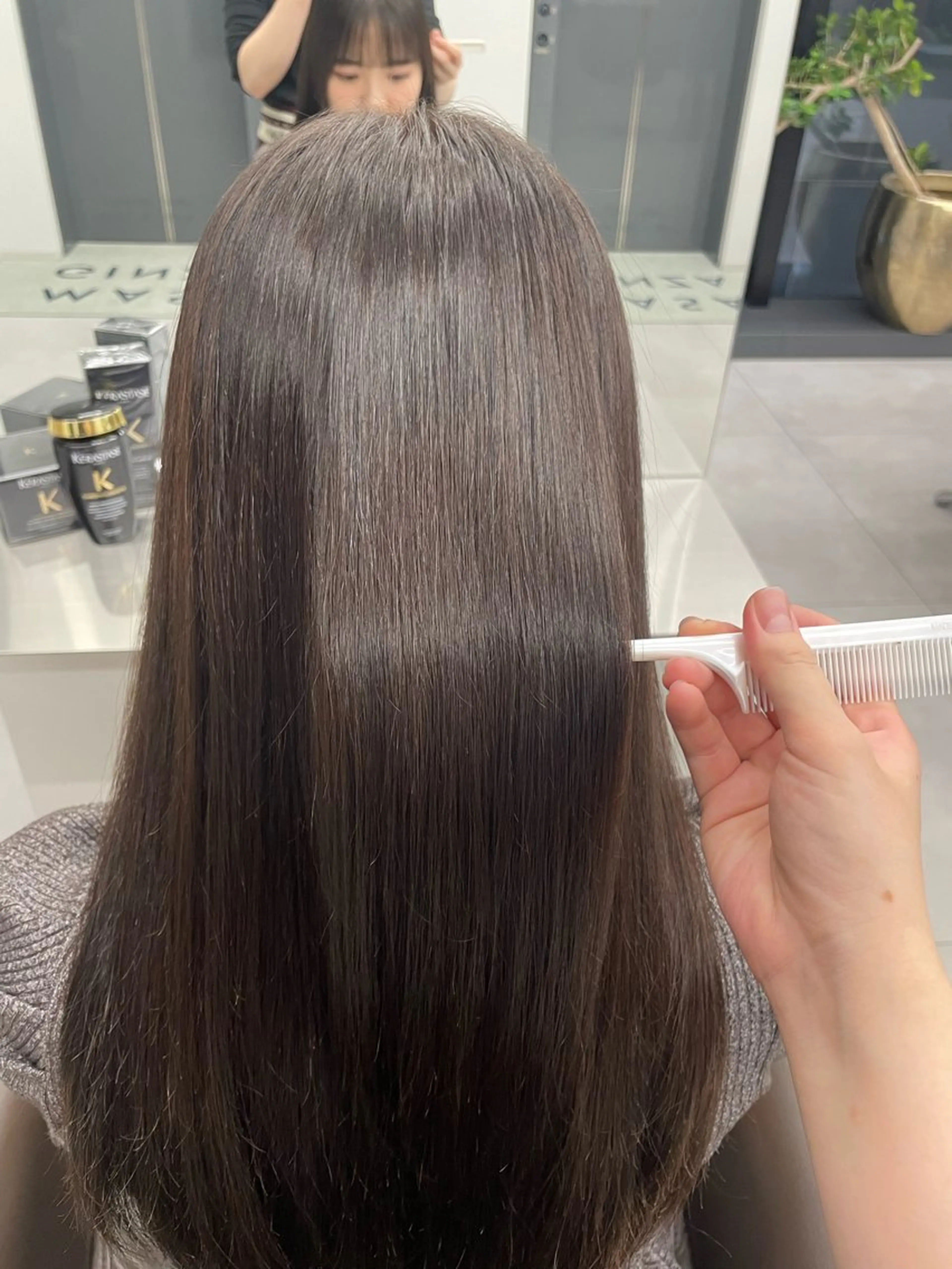 【くせ/ うねりが気になる方🪽】髪質改善ストレートの写真