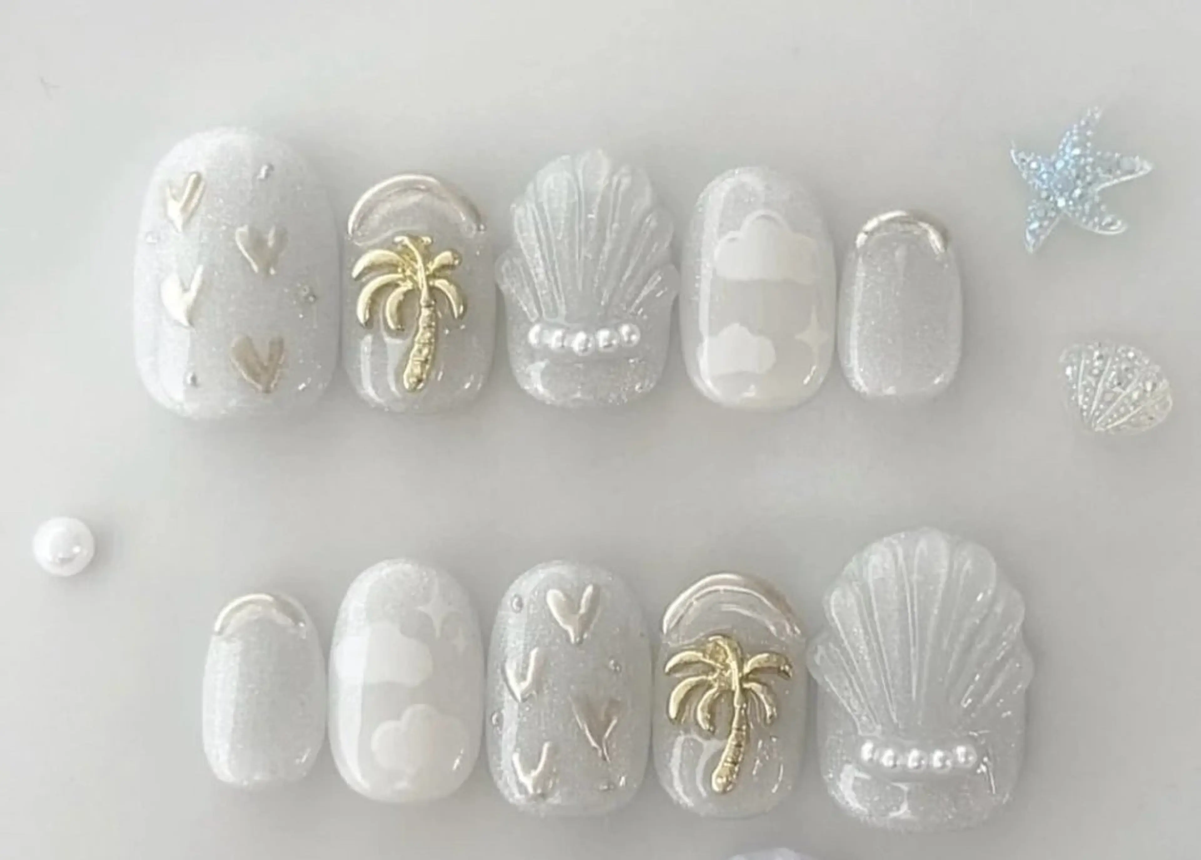 ネイル 高木 維麗絲のネイルデザイン