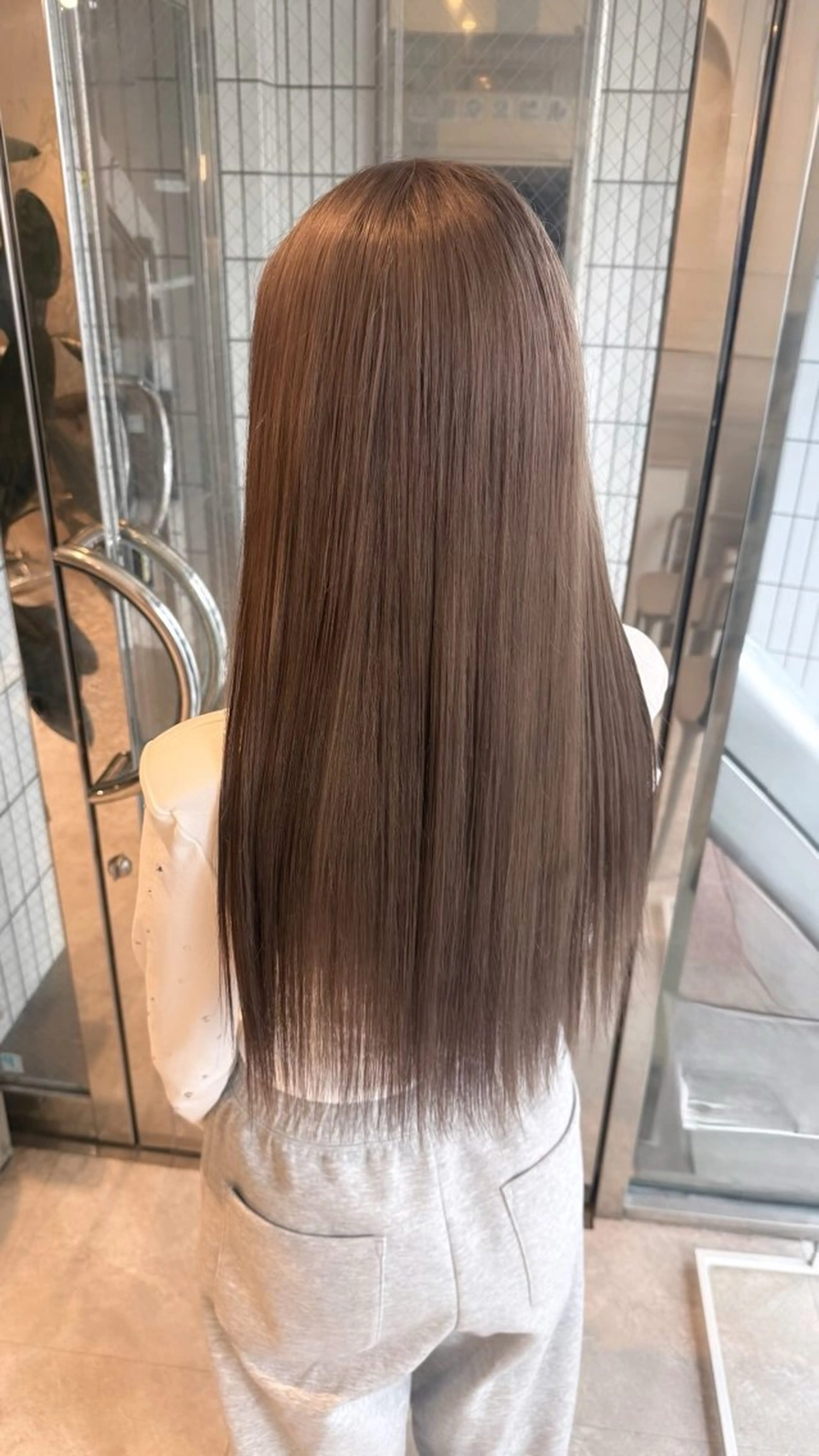 ロング ヘアカラー ᴍᴏᴇ 〈 en. 〉のヘアスタイル
