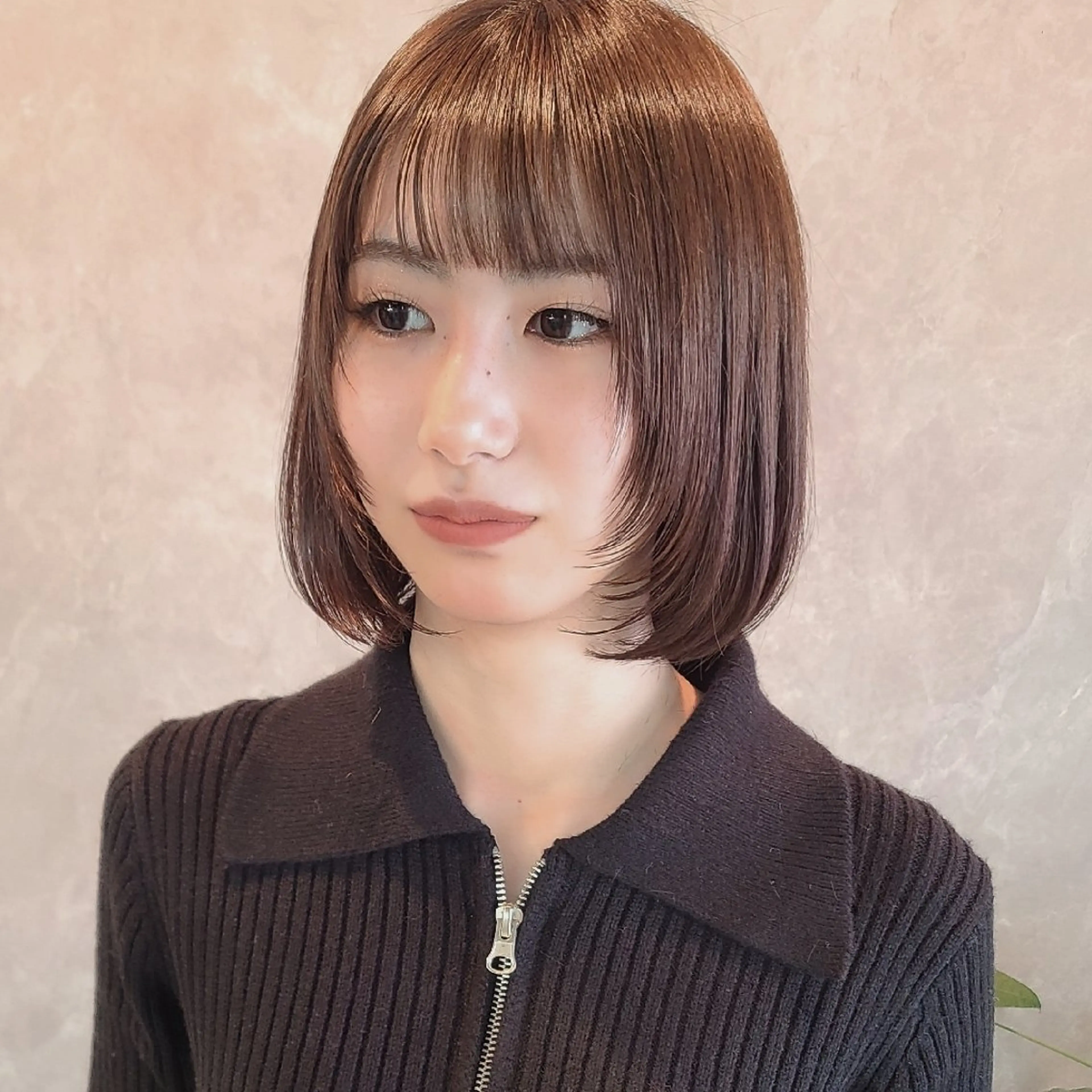 ミディアム 顔周りカット レイヤーカット 似合わせカット 西田 理沙のヘアスタイル