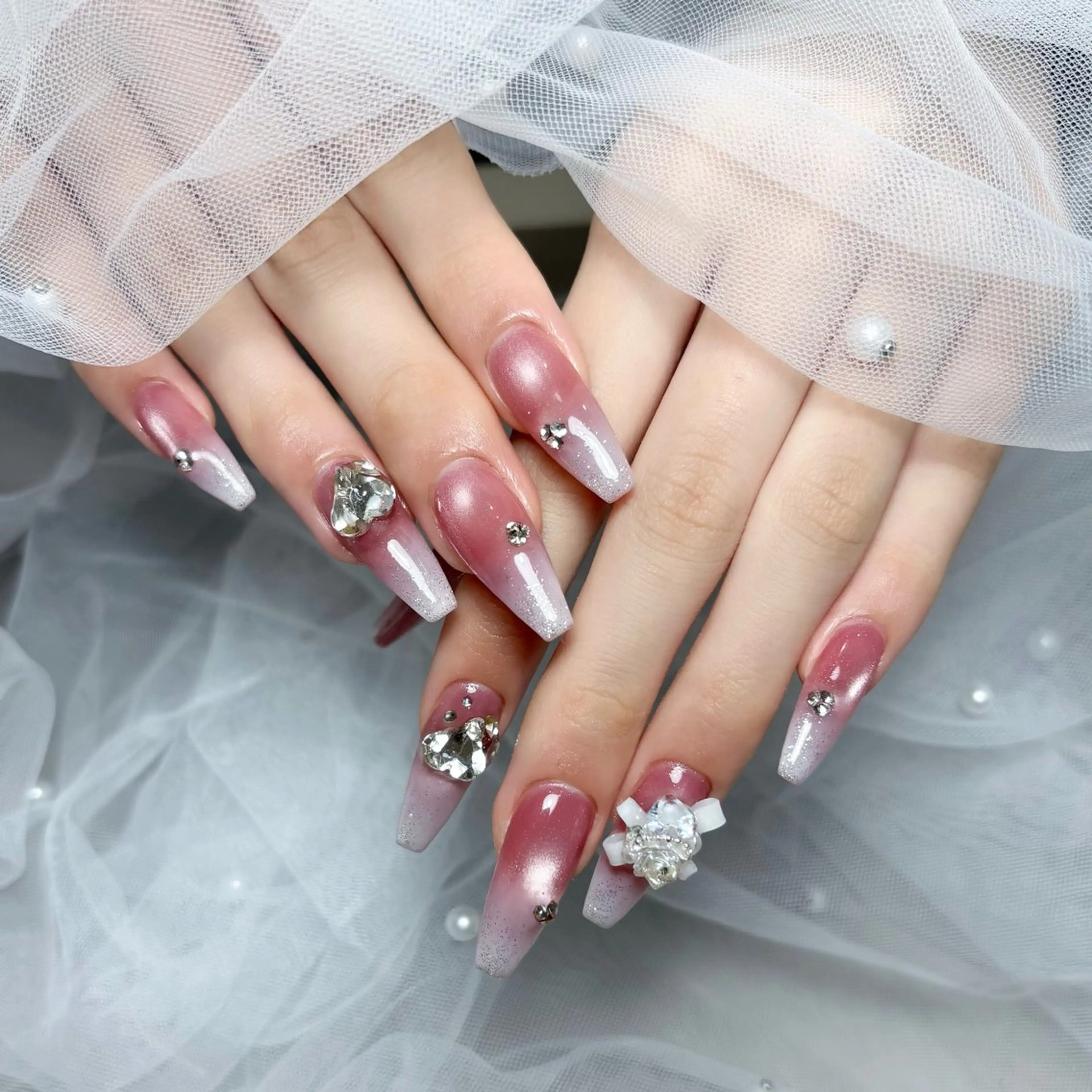 ネイル マグネットネイル ハンドネイル mimo*lash 🍒sakura🍒のマツエク・マツパデザイン