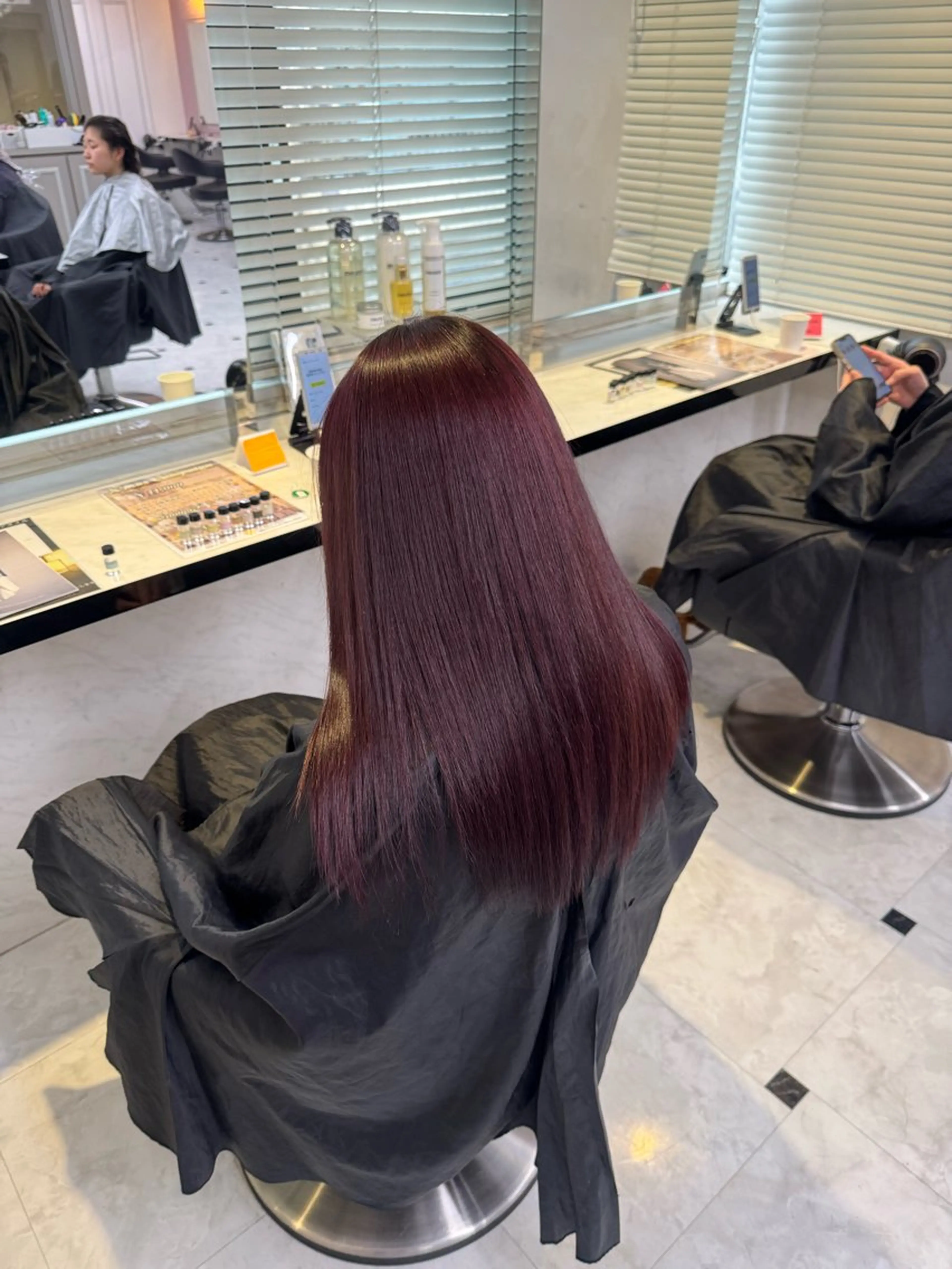 セミロング ヘアカラー トリートメント ヘッドスパ ヘアセット ♥️韓国風透明感 暖色misa♥️のヘアスタイル