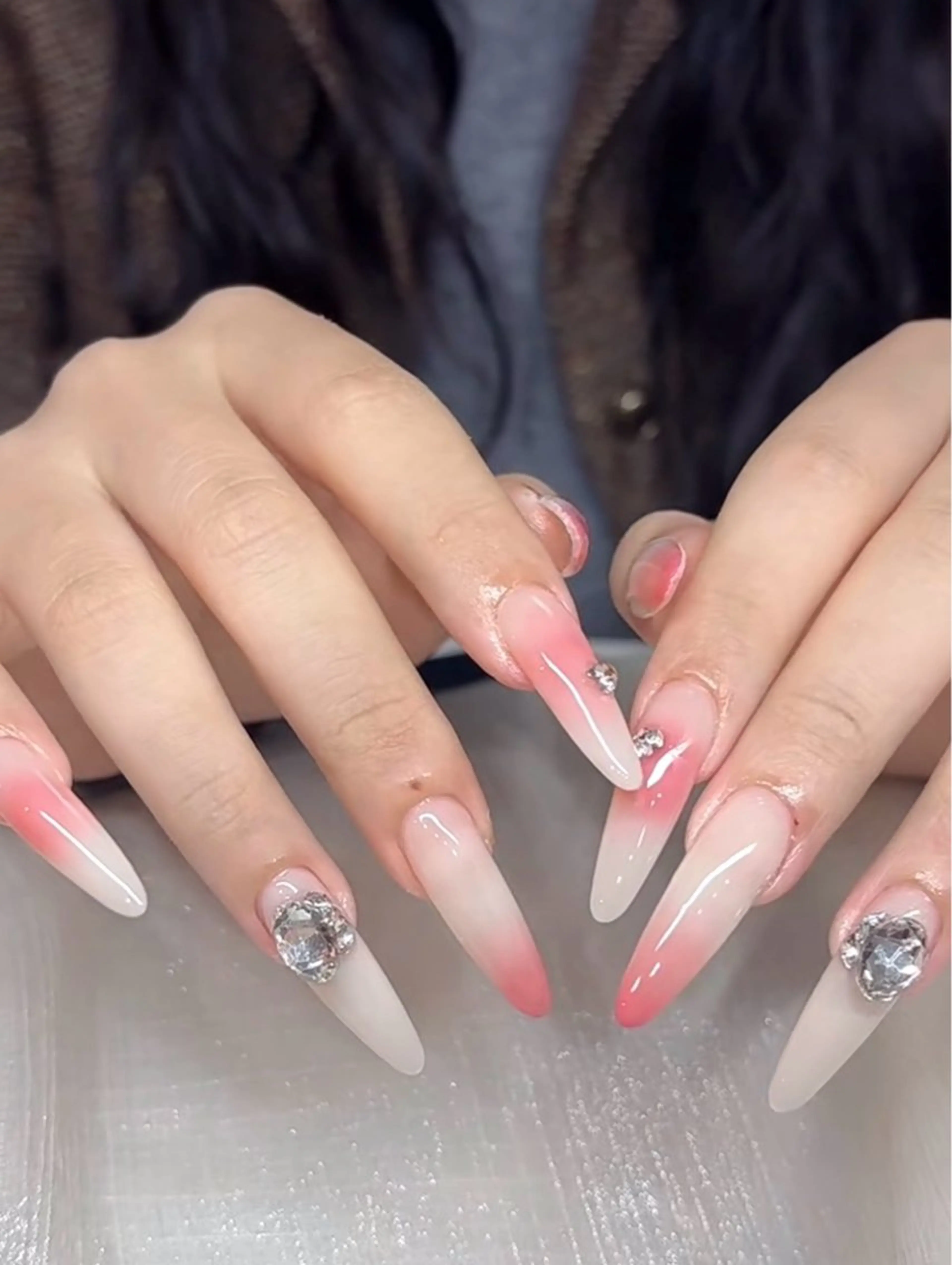 ネイル フレンチネイル キラキラネイル 韓国ネイル シンプルネイル ワンホンネイル ハンドネイル MEI Nailのネイルデザイン