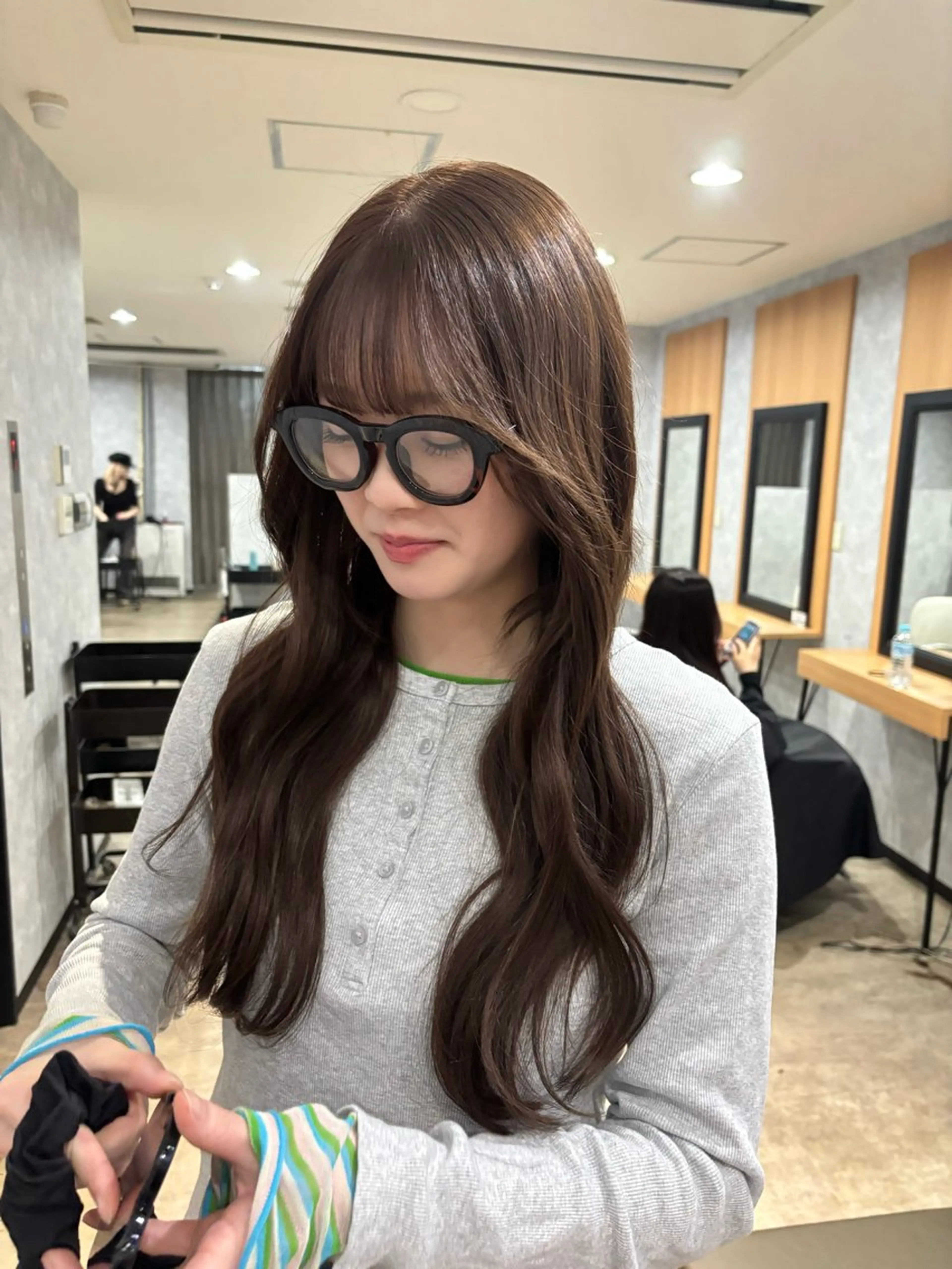 ロング カラー カット ヘアカラー トリートメント 🌐NATSUMI 🌐【寒色カラー】のヘアスタイル