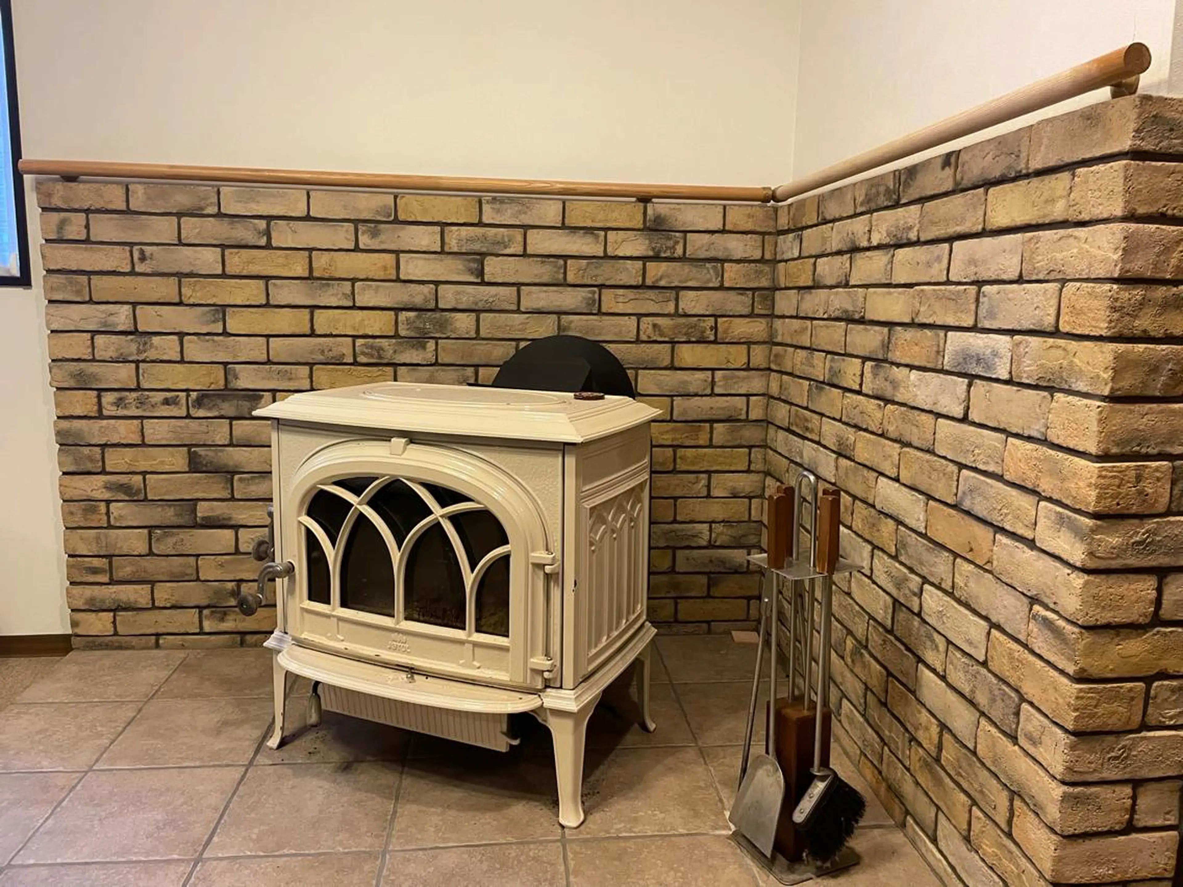 美容鍼灸サロン　TIARA所属・鍼灸サロン TIARA　美容鍼のエステ・リラクイメージ