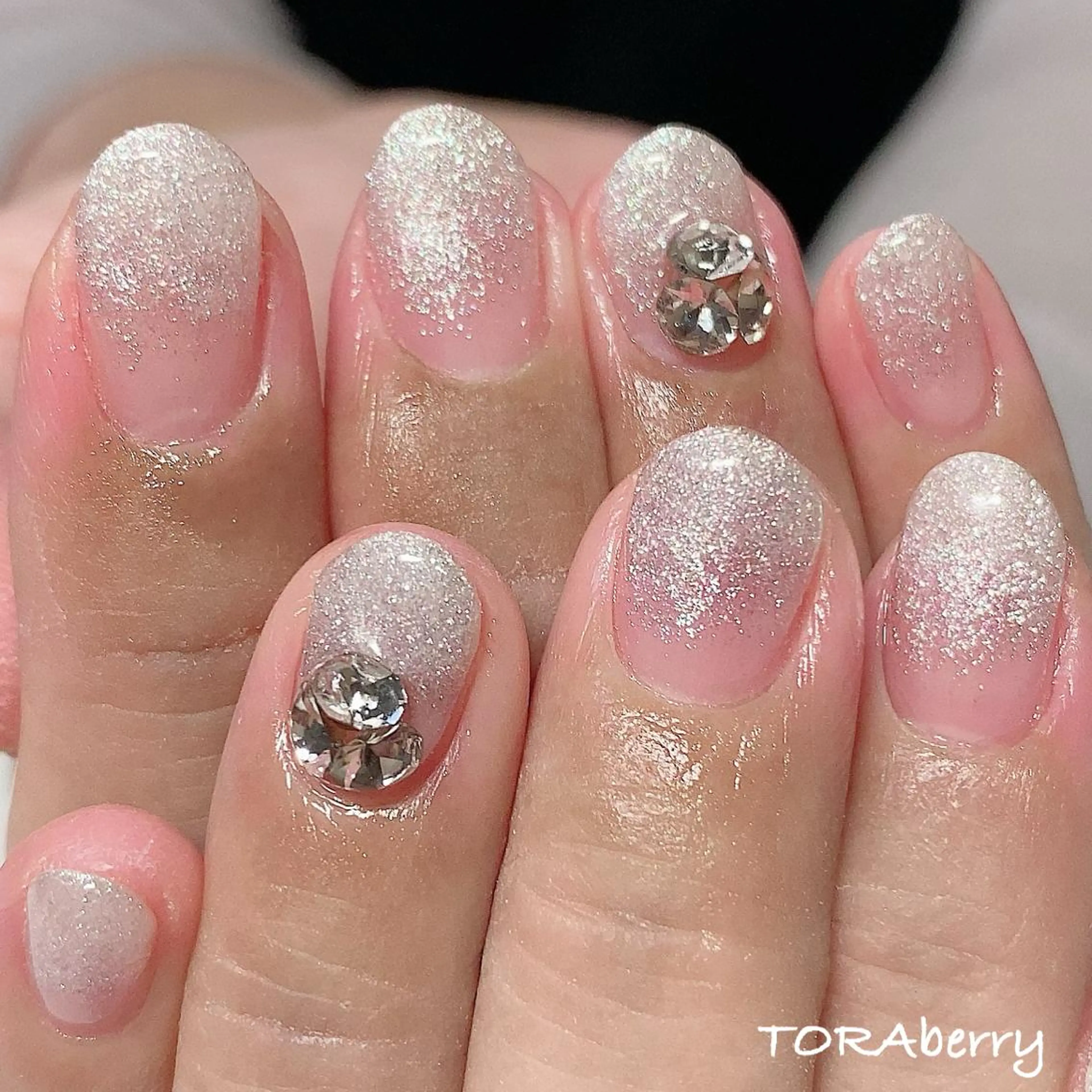 ネイル ラメ(グリッター) ラメグラデーション ハンドネイル ネイリスト なつみのネイルデザイン